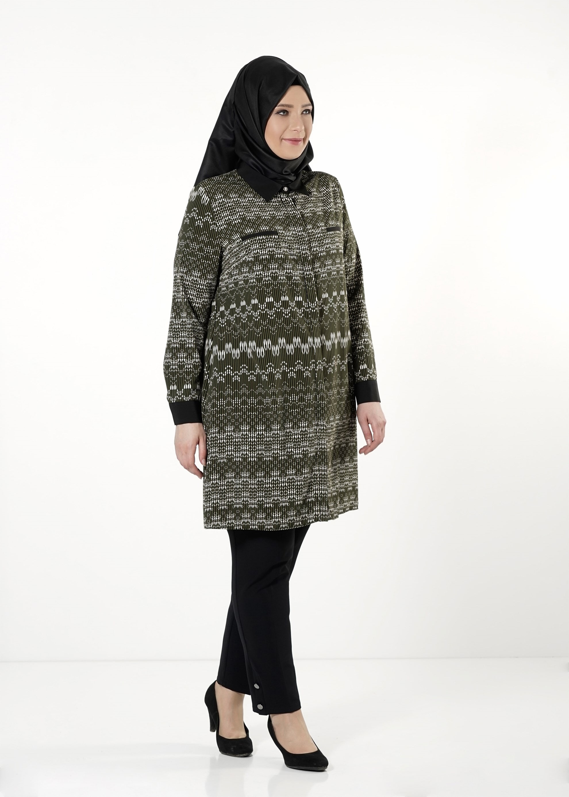Tesettür giyim HAKİ DESENLİ TUNİK 4166
