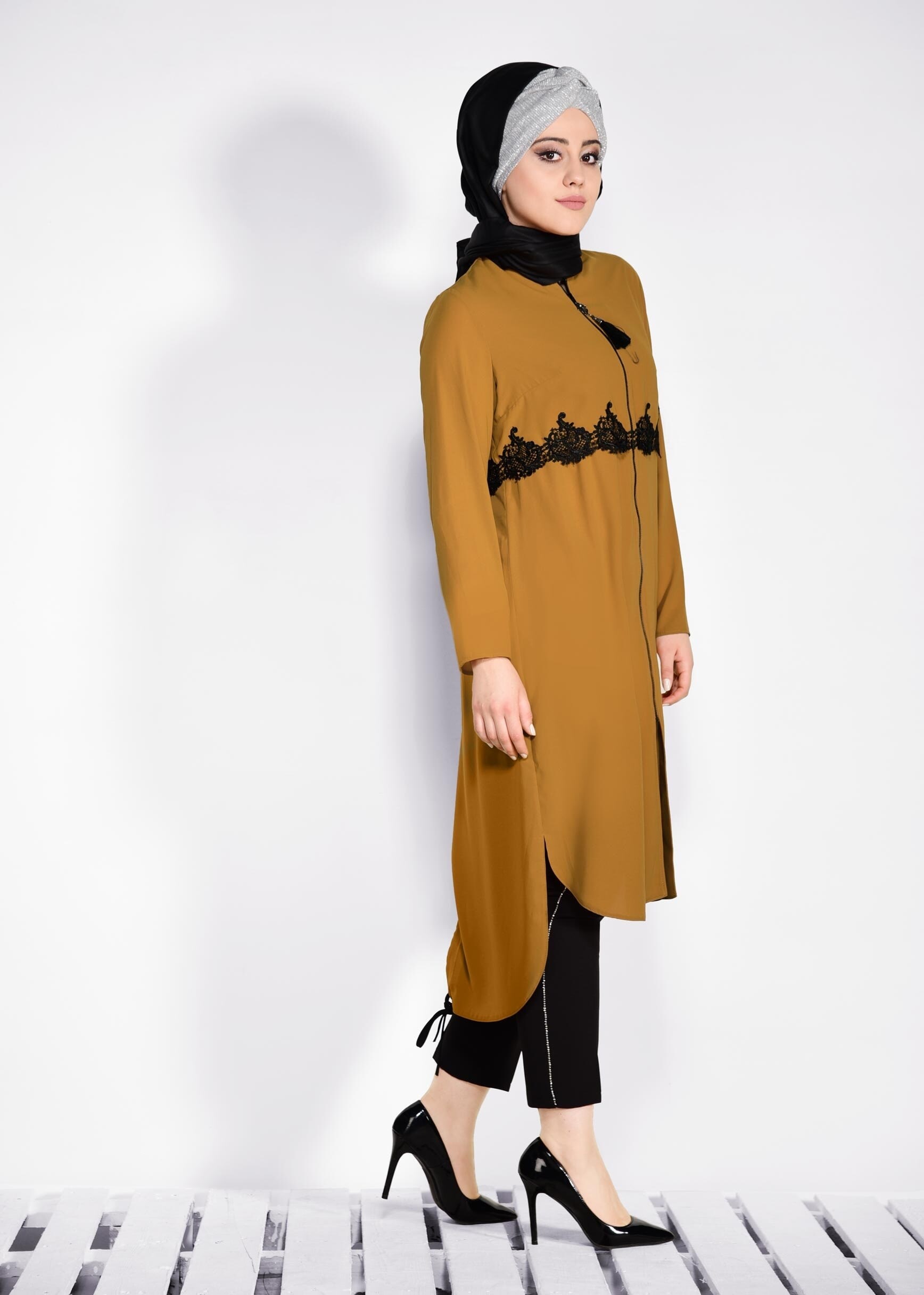 Tesettür giyim SARI FERMUARLI TUNİK 4790 