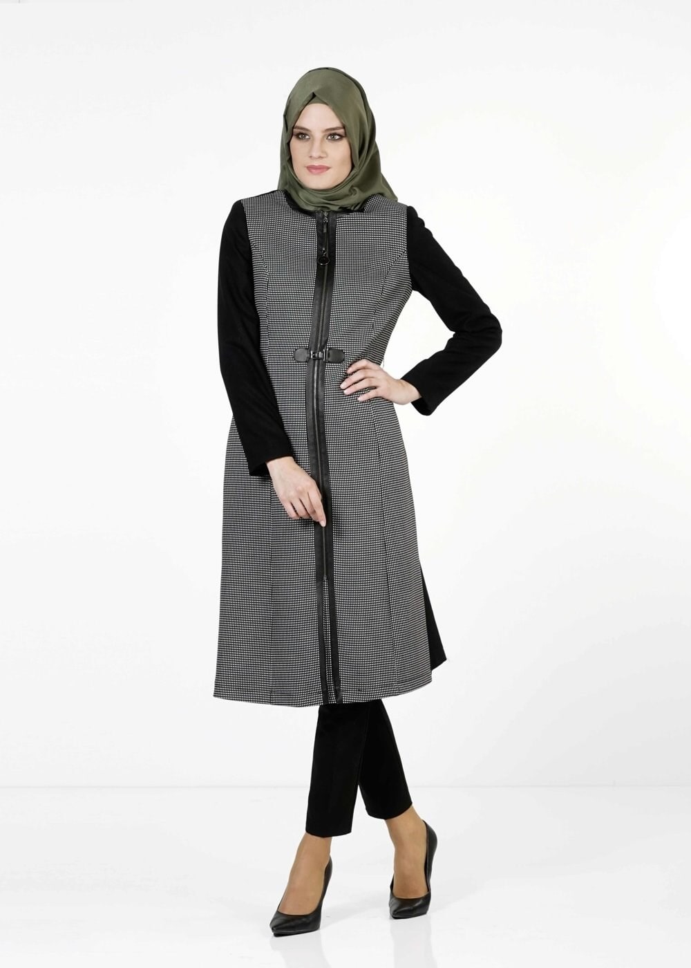 Tesettür giyim SİYAH PÖTİKARE DESEN TRENÇKOT 1591 