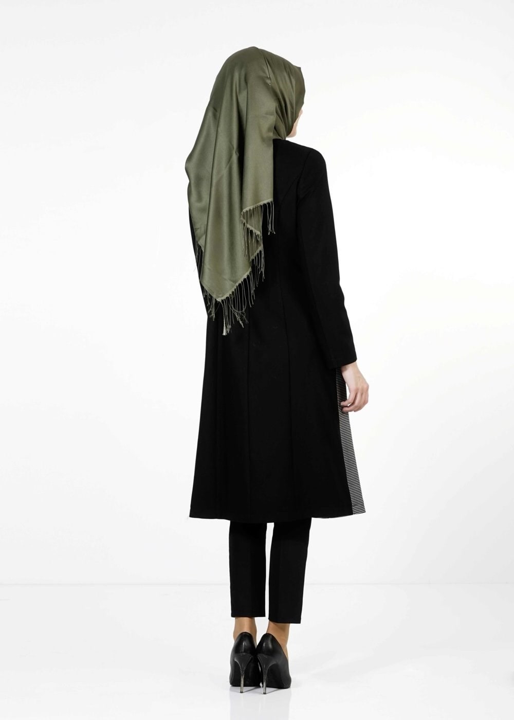 Tesettür giyim SİYAH PÖTİKARE DESEN TRENÇKOT 1591 