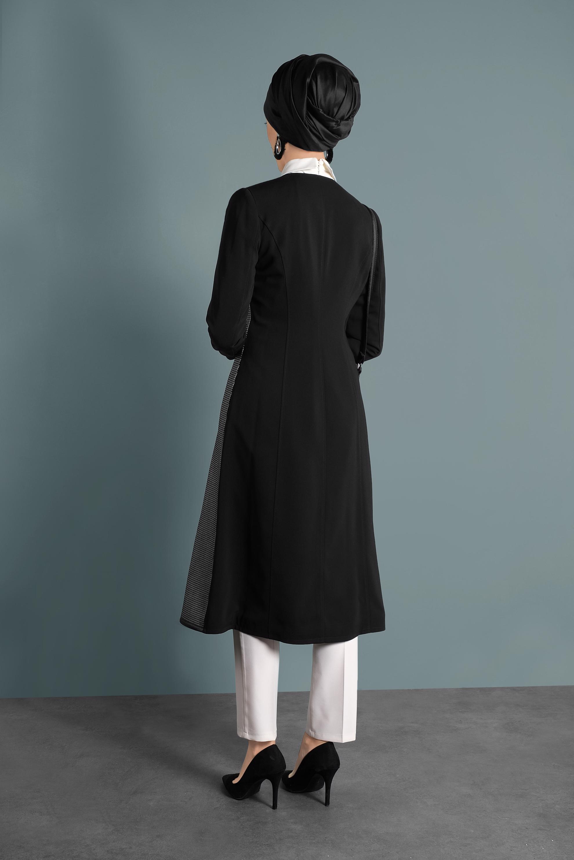 Tesettür giyim SİYAH KARELİ BİYELİ TRENÇKOT 1592 