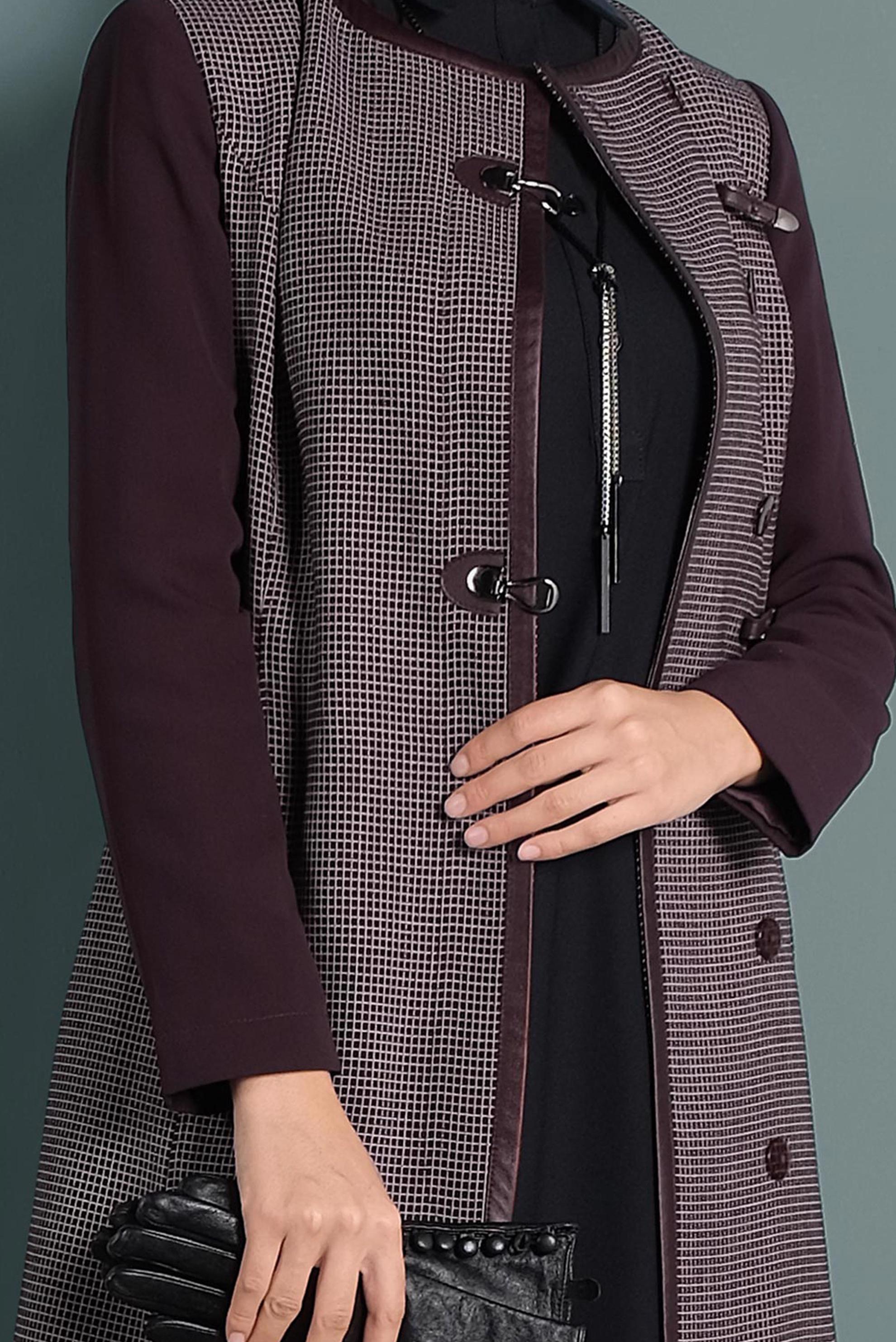 Tesettür giyim MÜRDÜM KARELİ BİYELİ TRENÇKOT 1592 