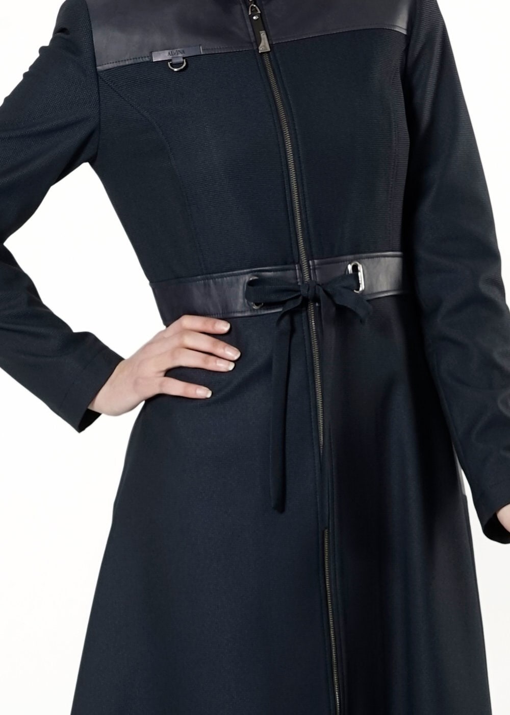 Tesettür giyim LACİVERT ÖNDEN BAĞLAMALI FERMUARLI TRENÇKOT 1598 