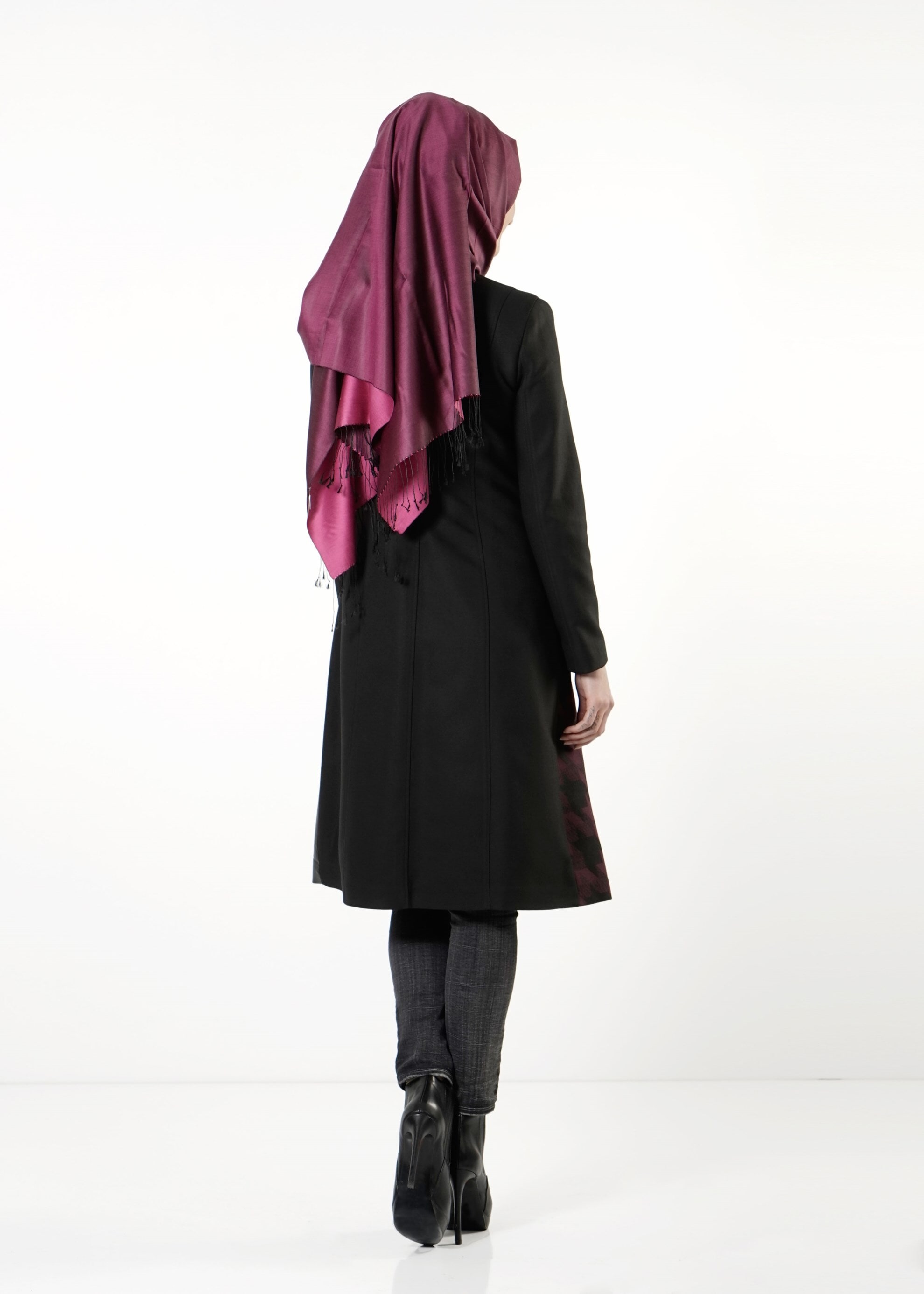 Tesettür giyim MÜRDÜM KAZAYAĞI DETAYLI TRENÇKOT 1632 