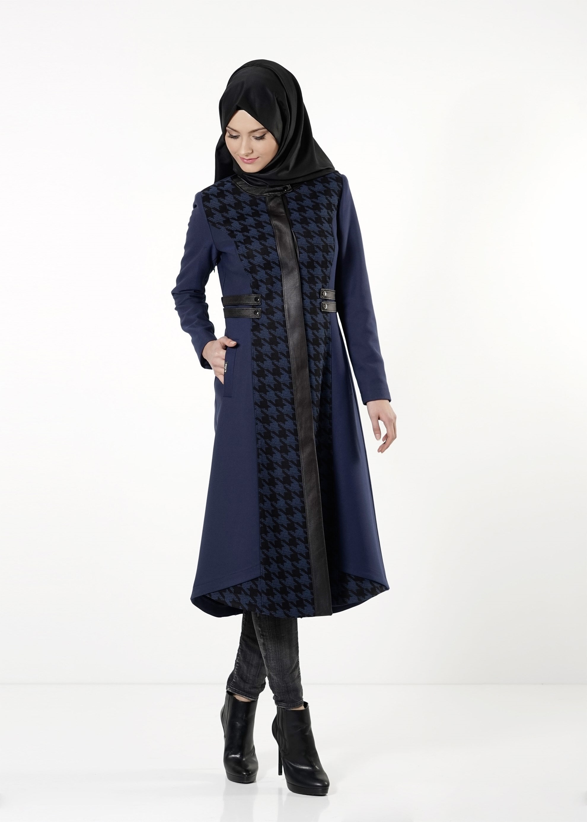 Tesettür giyim LACİVERT KAZAYAĞI DESEN TRENÇKOT 1634 