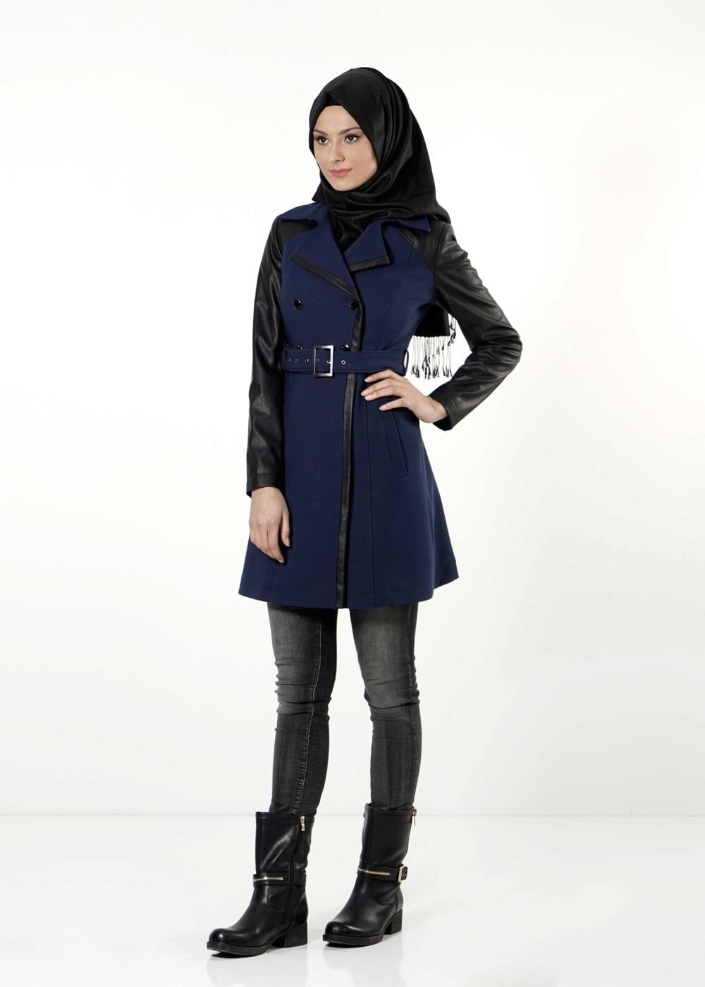 Tesettür giyim LACİVERT DERİ DETAYLI KEMERLİ TRENÇKOT 1661 