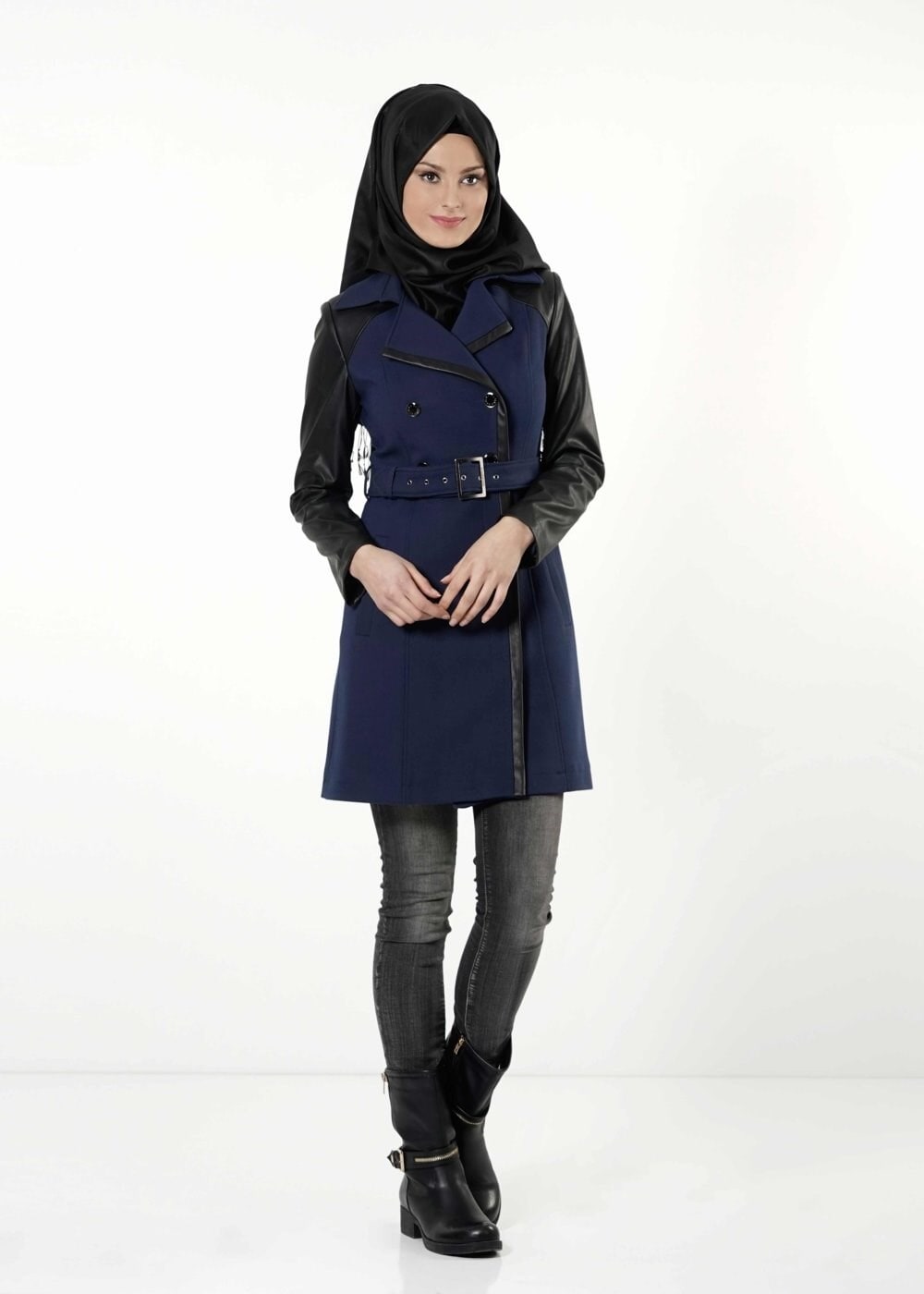 Tesettür giyim LACİVERT DERİ DETAYLI KEMERLİ TRENÇKOT 1661 