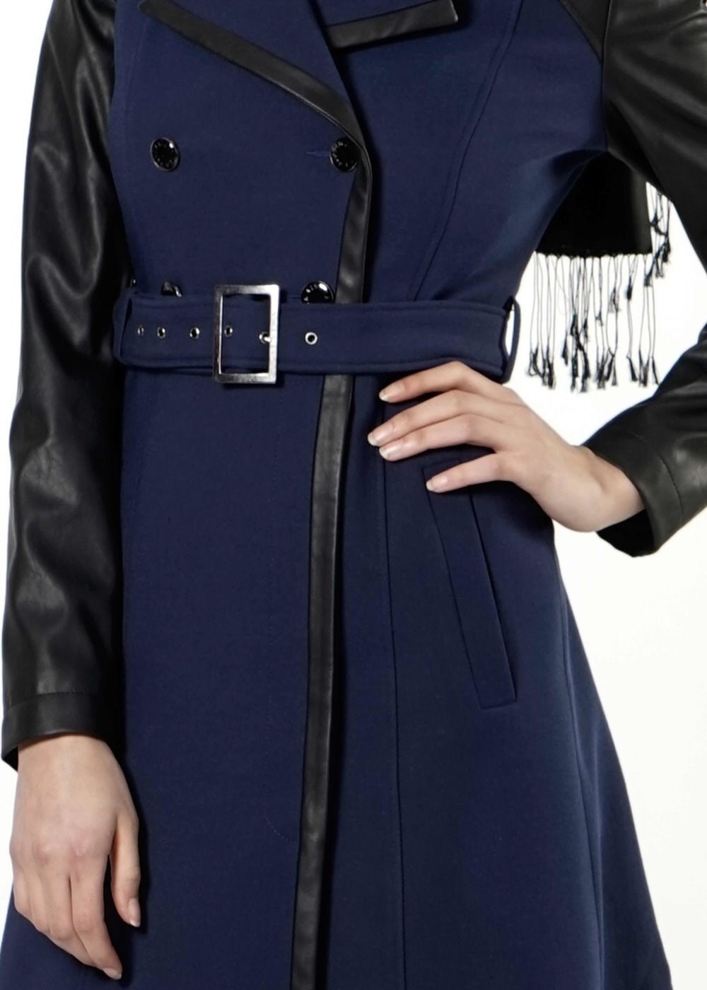 Tesettür giyim LACİVERT DERİ DETAYLI KEMERLİ TRENÇKOT 1661 