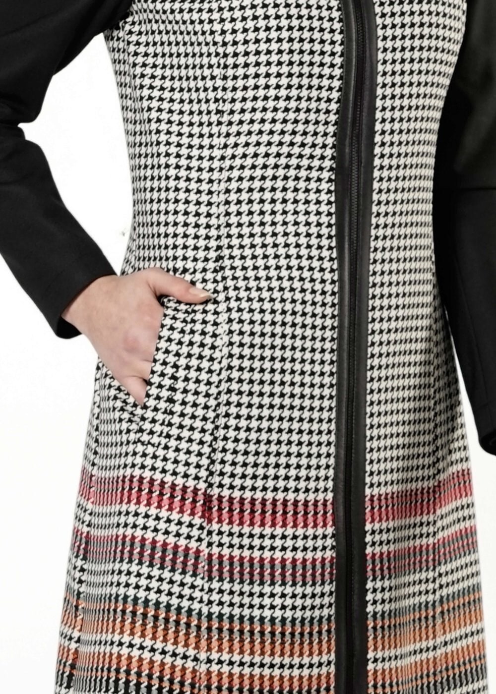 Tesettür giyim SİYAH KAZAYAĞI DESENLİ TRENÇKOT 1687 