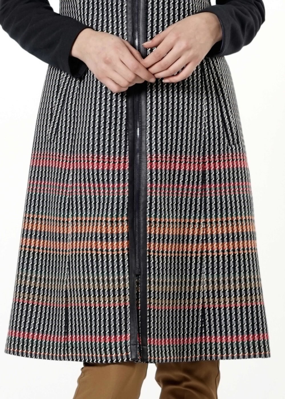 Tesettür giyim LACİVERT KAZAYAĞI DESENLİ TRENÇKOT 1687 