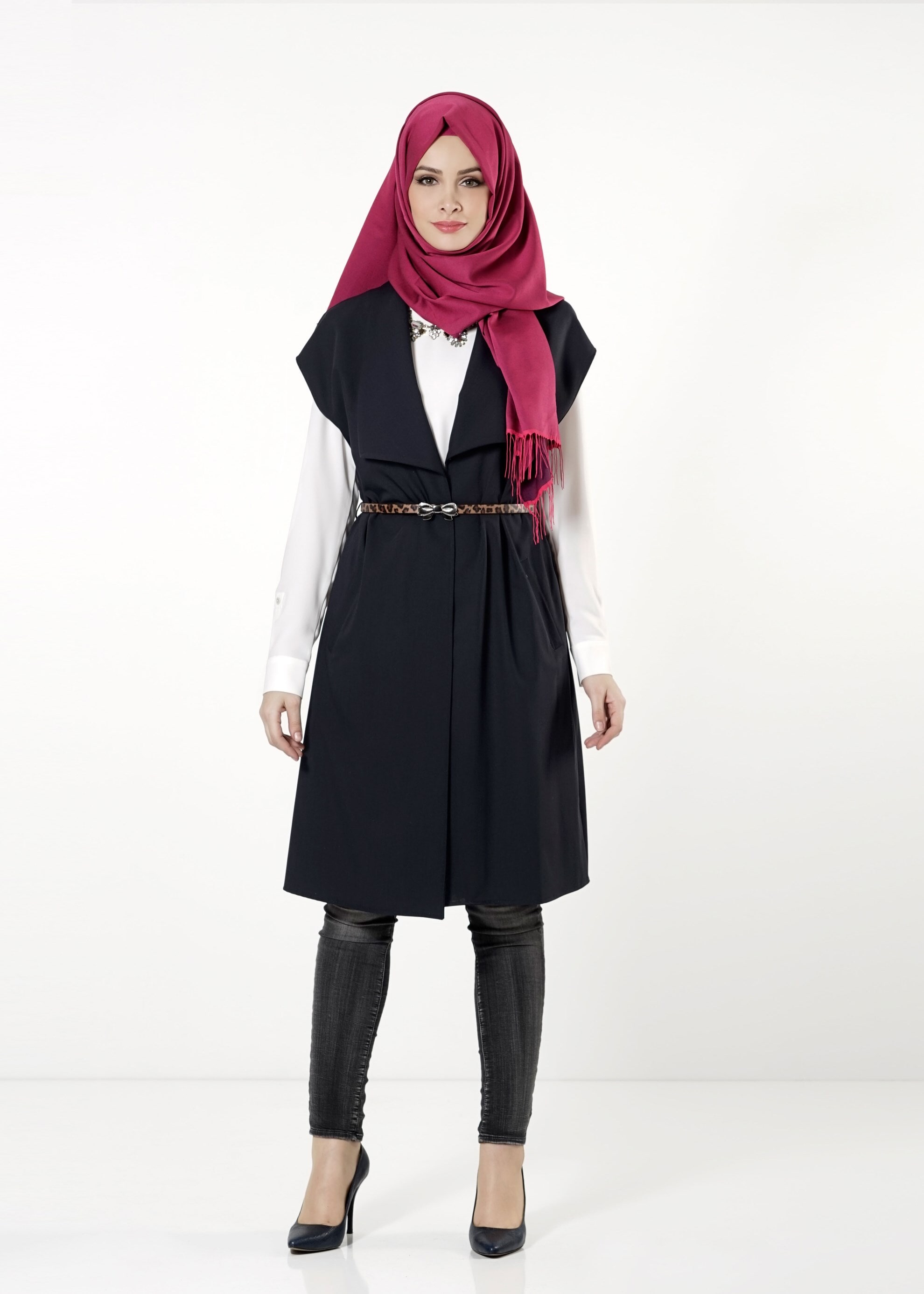 Tesettür giyim LACİVERT CEPLİ YELEK 4158 