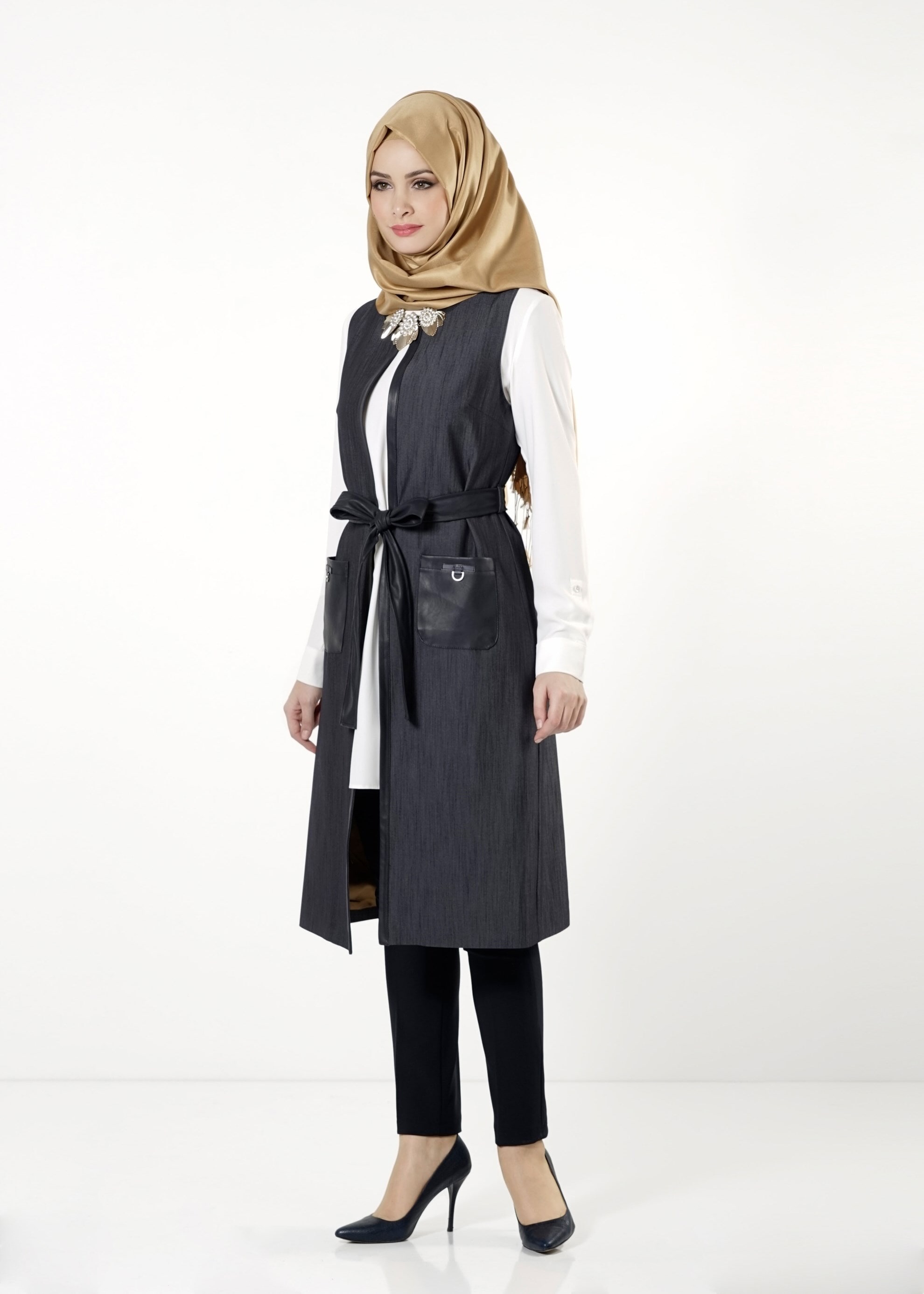 Tesettür giyim LACİVERT CEPLİ YELEK 4193 