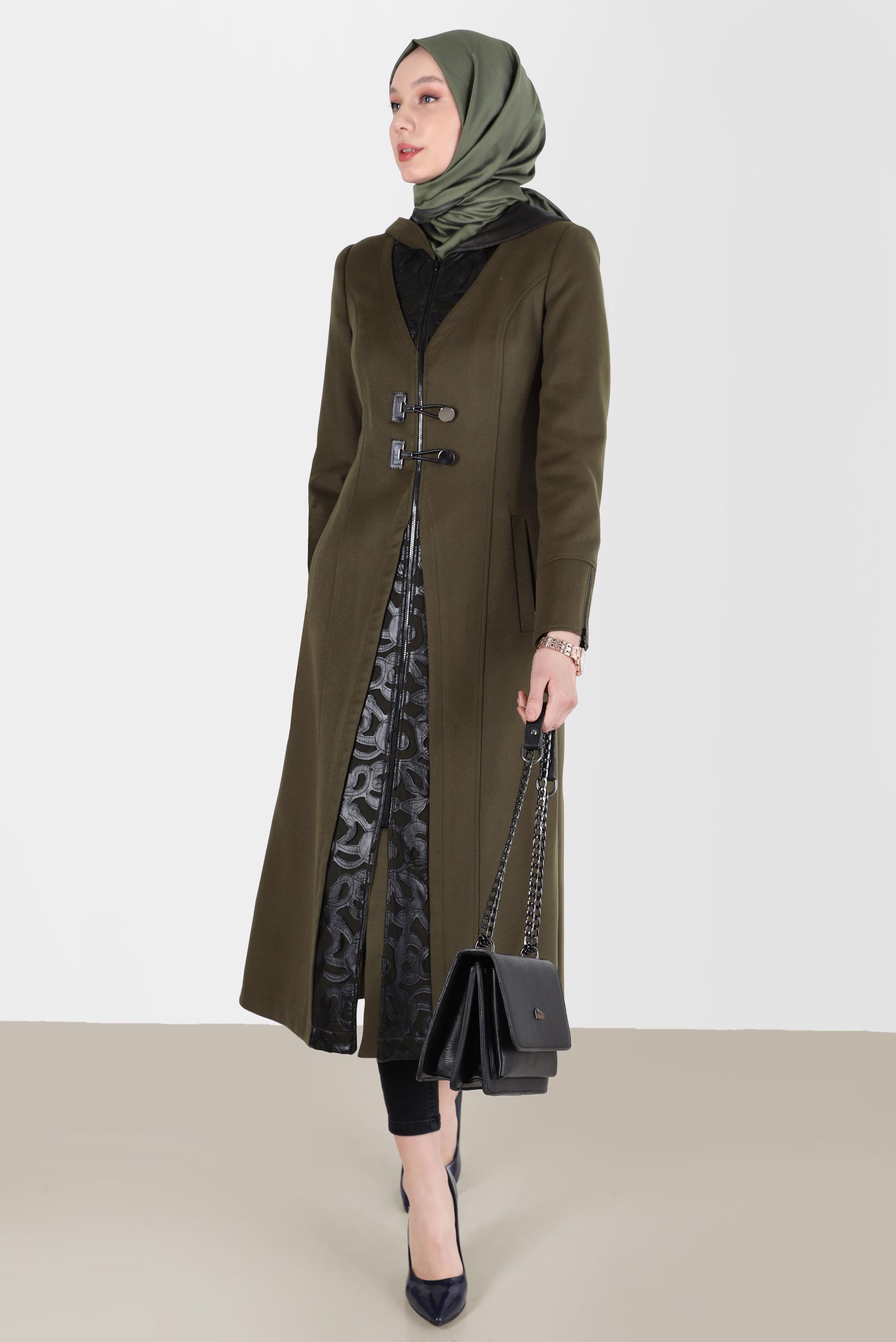 Tesettür giyim YEŞİL KAPÜŞONLU GÜPÜR DETAYLI KABAN 9360 