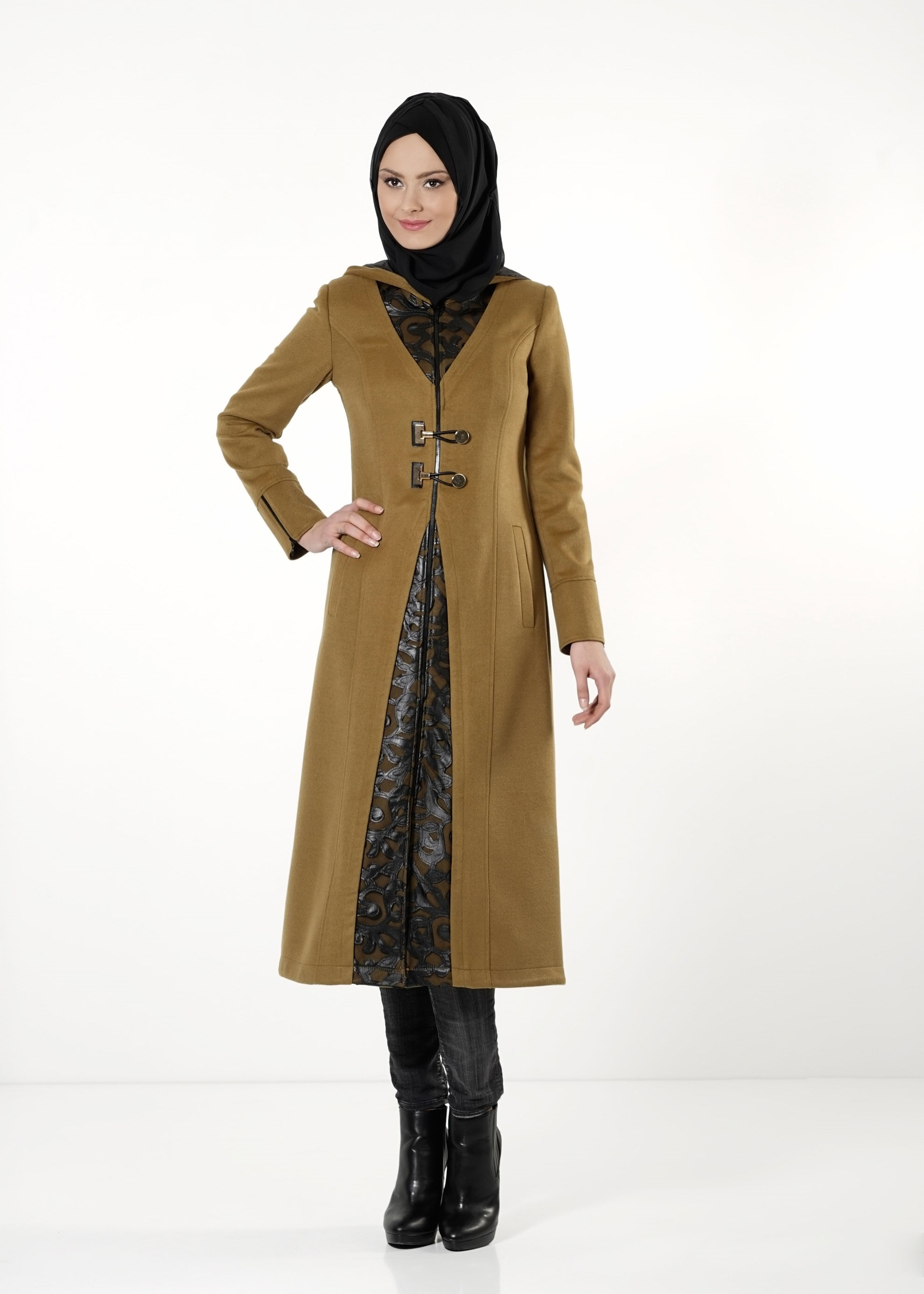 Tesettür giyim SARI KAPÜŞONLU GÜPÜR DETAYLI KABAN 9360 