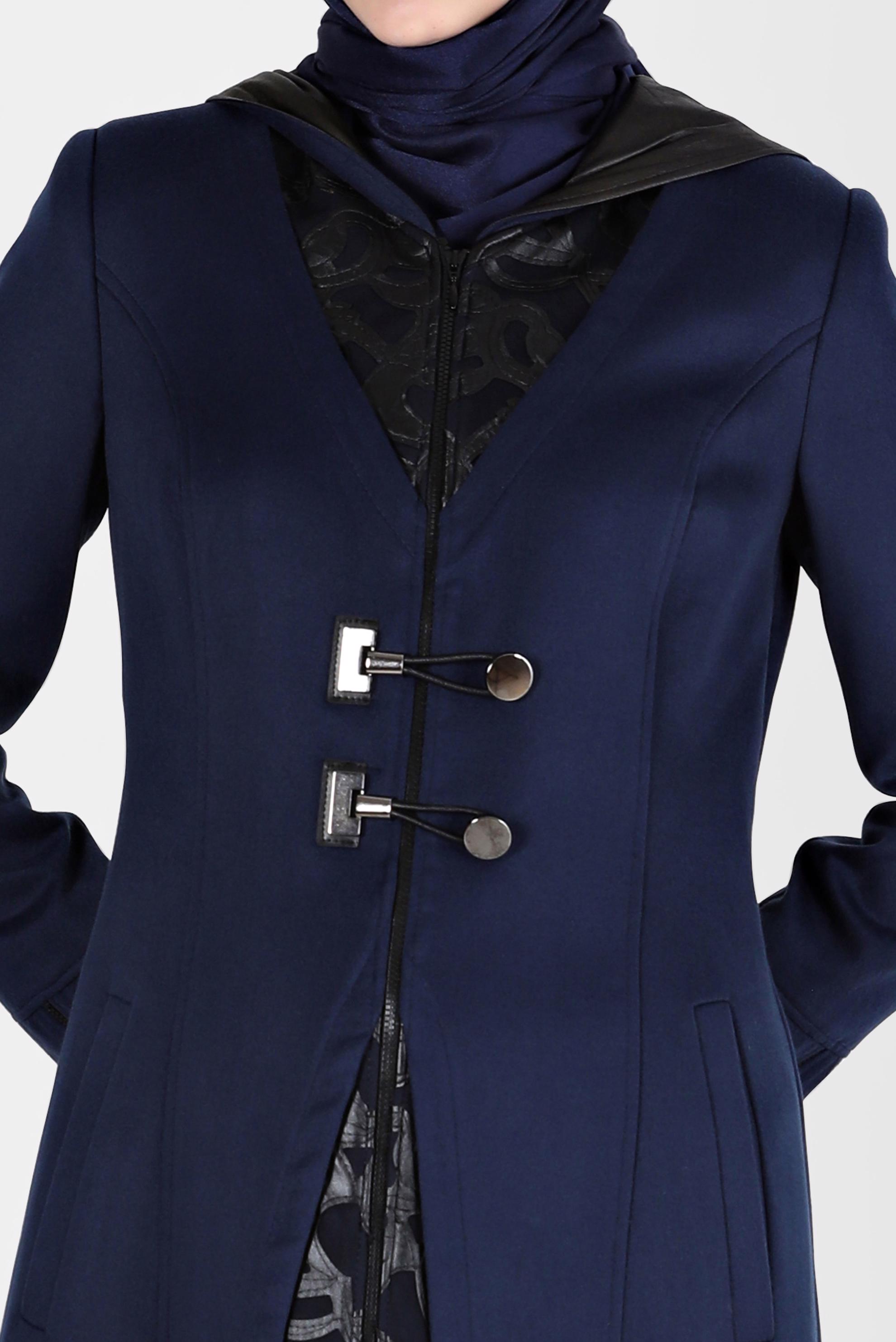 Tesettür giyim LACİVERT KAPÜŞONLU GÜPÜR DETAYLI KABAN 9360 