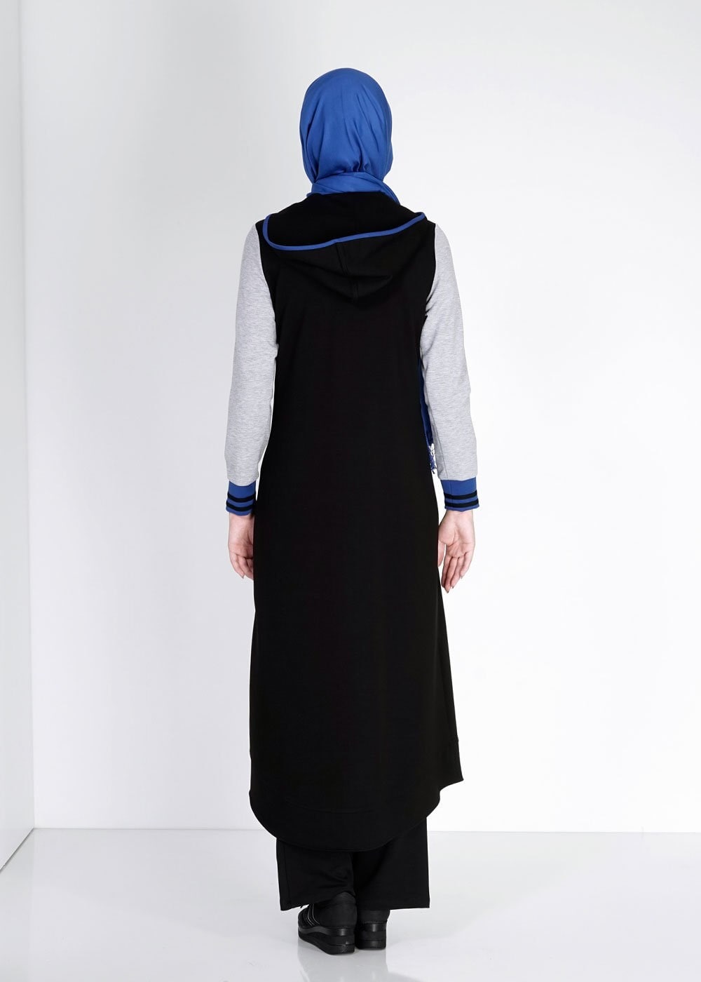 Hijab clothing BLACK HOODED ZIPPED SPORT TUNIC 4782 