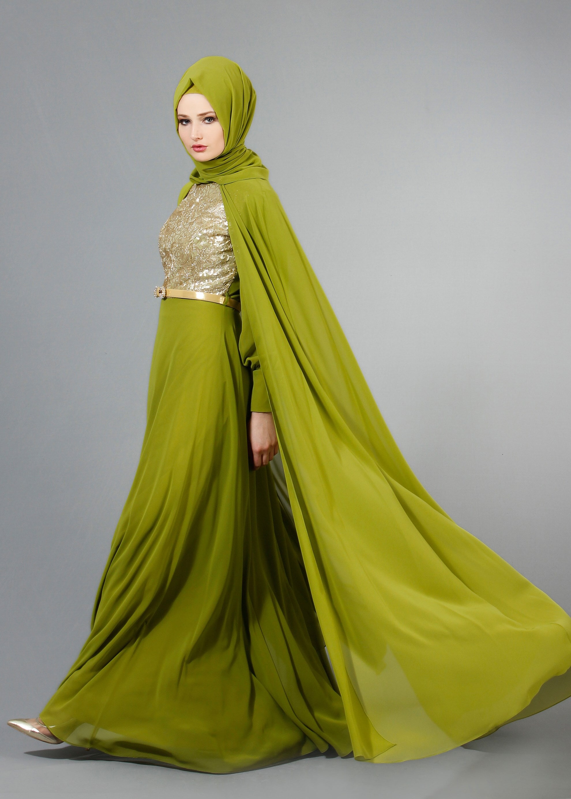 Tesettür giyim YEŞİL PUL PAYET İŞLEMELİ PELERİNLİ ŞİFON ABİYE ELBİSE 5177