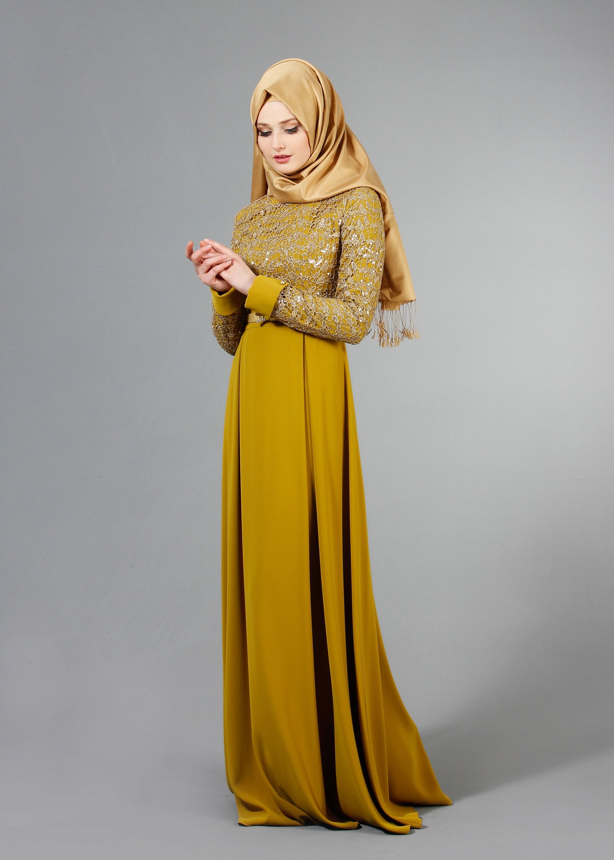 Tesettür giyim YEŞİL İŞLEMELİ BONCUK DETAYLI ABİYE ELBİSE 5188