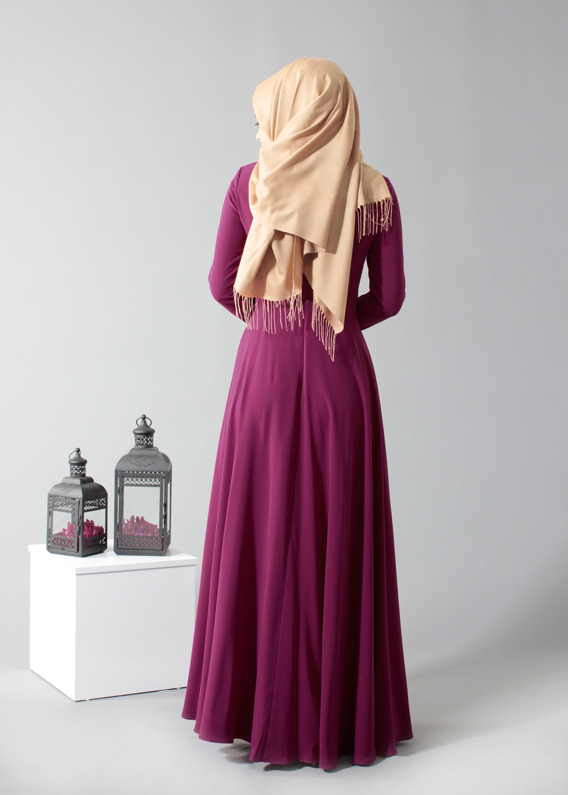 Tesettür giyim MOR TAŞ DETAYLI ABİYE ELBİSE 5191