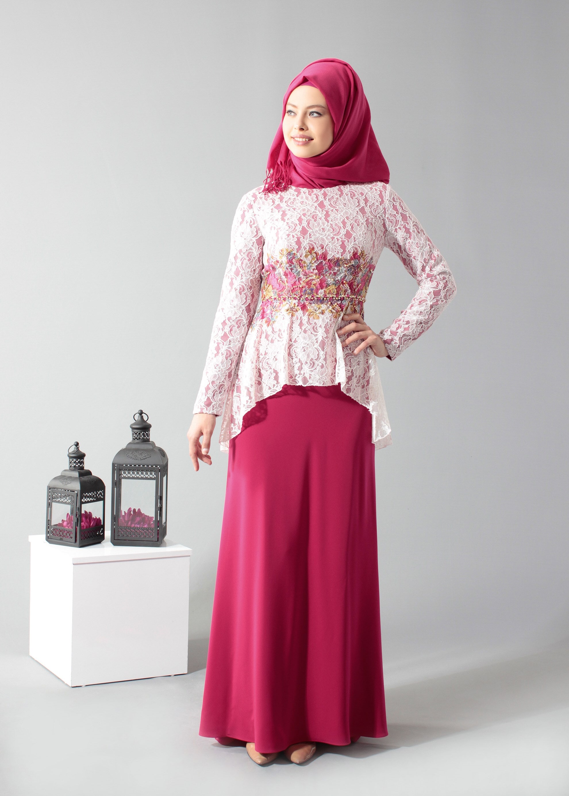 Tesettür giyim FUŞYA İŞLEMELİ TAŞ DETAYLI KREP ABİYE ELBİSE 5198