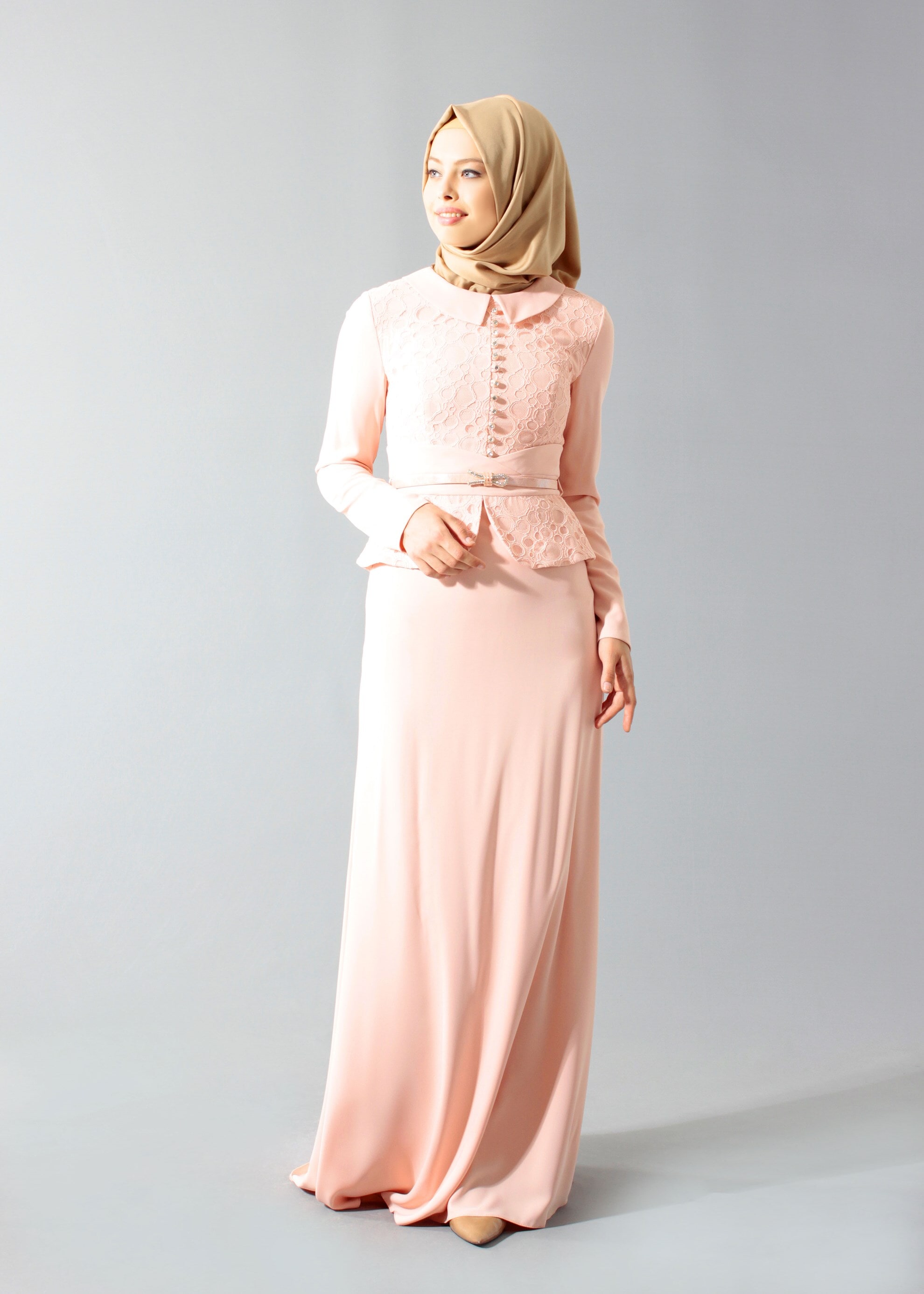 Tesettür giyim PUDRA TAŞ DETAYLI GÖMLEK YAKA ABİYE ELBİSE 5206