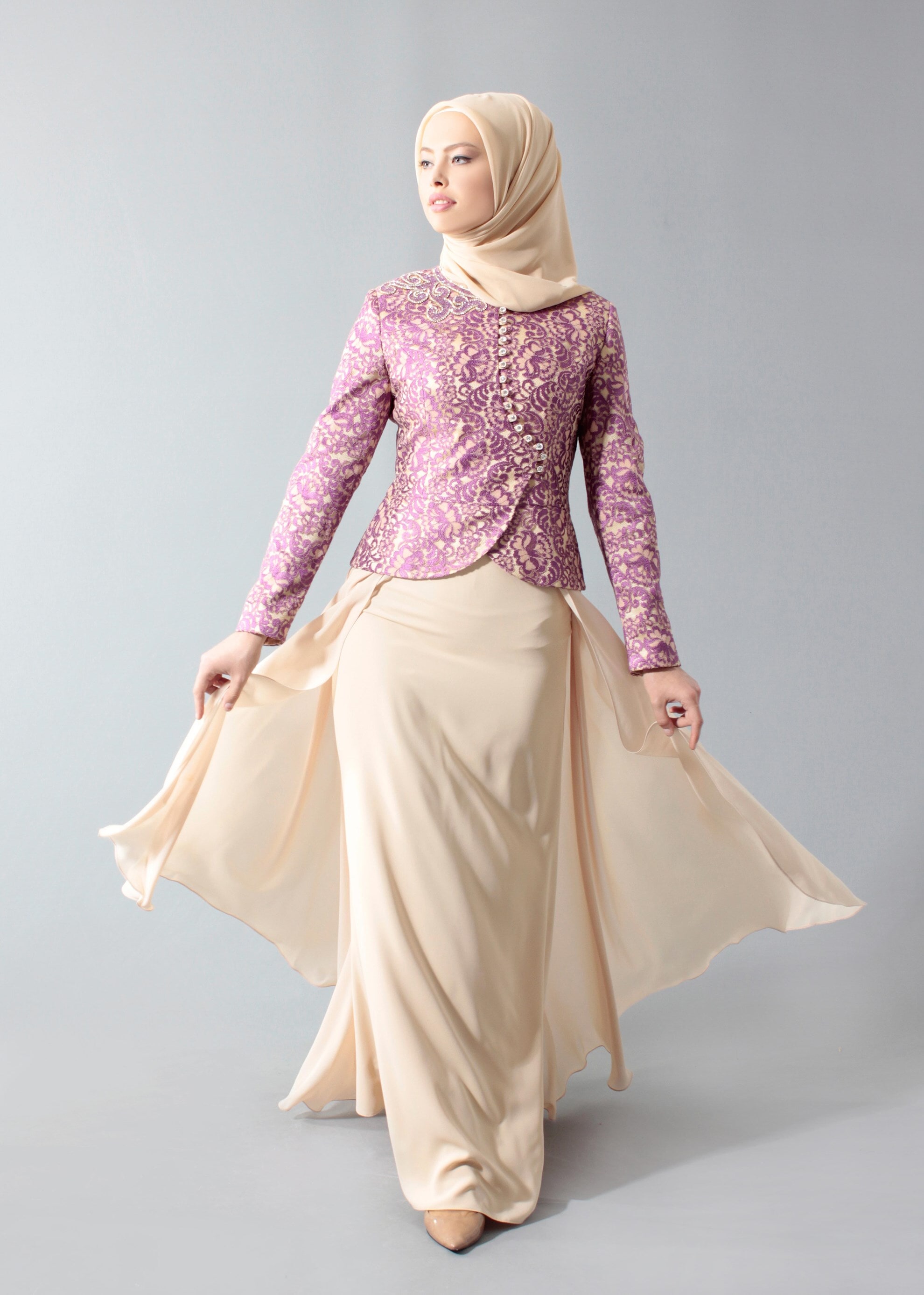 Tesettür giyim MOR İŞLEMELİ TAŞ DETAYLI İKİLİ ETEKLİ ABİYE TAKIM 5207