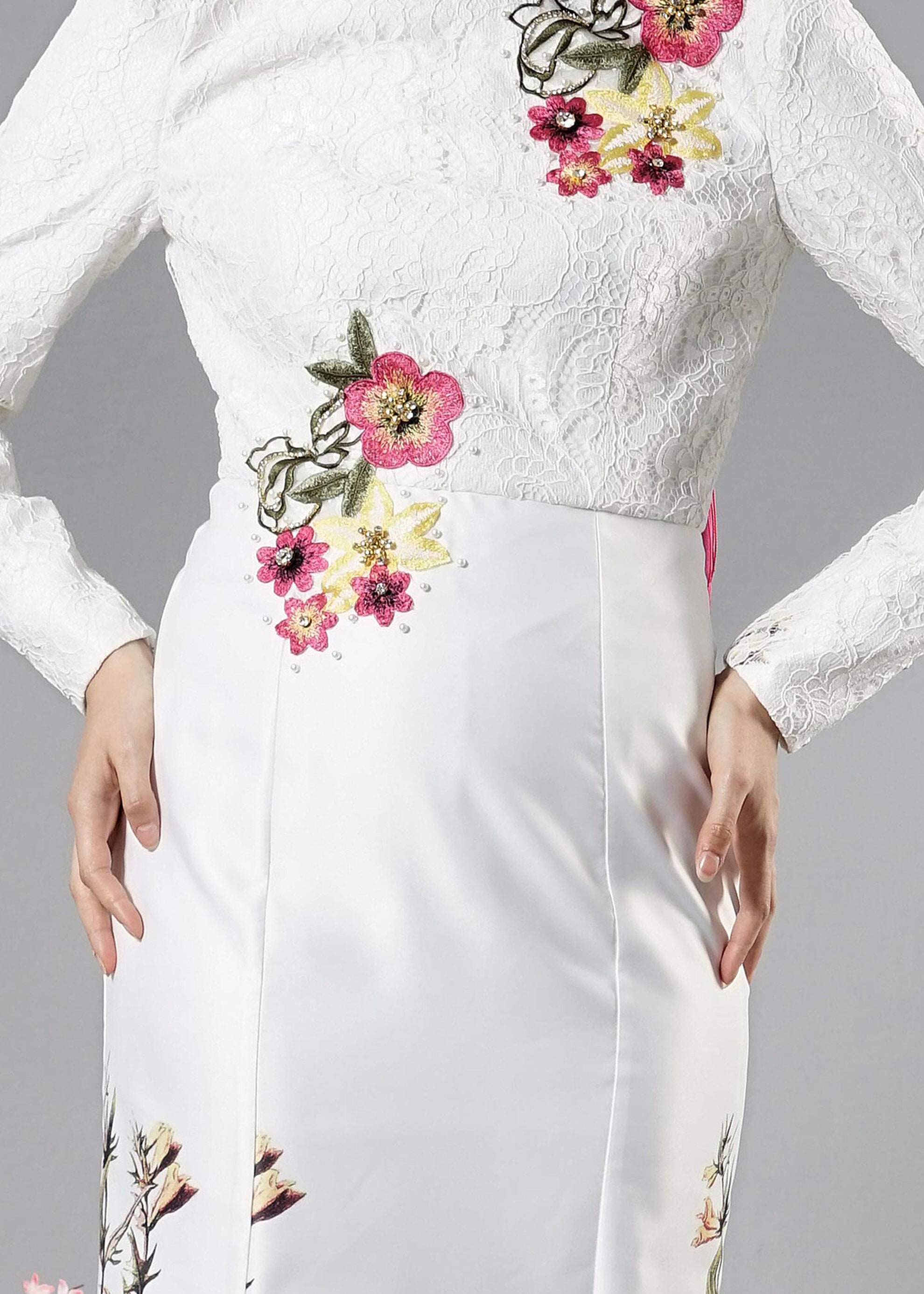 Tesettür giyim FUŞYA ÇİÇEK DESENLİ DÜĞMELİ ABİYE ELBİSE 5223