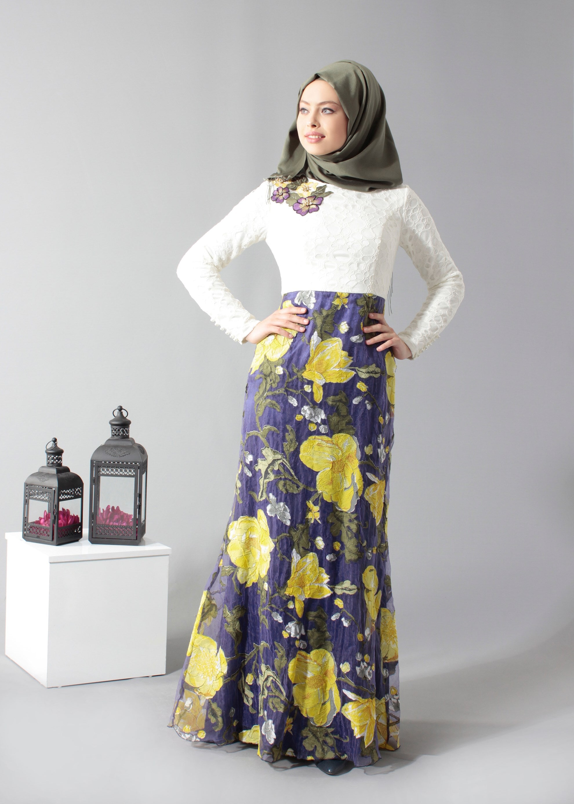 Tesettür giyim SARI ÇİÇEK DESENLİ BİSİKLET YAKA ABİYE ELBİSE 5225