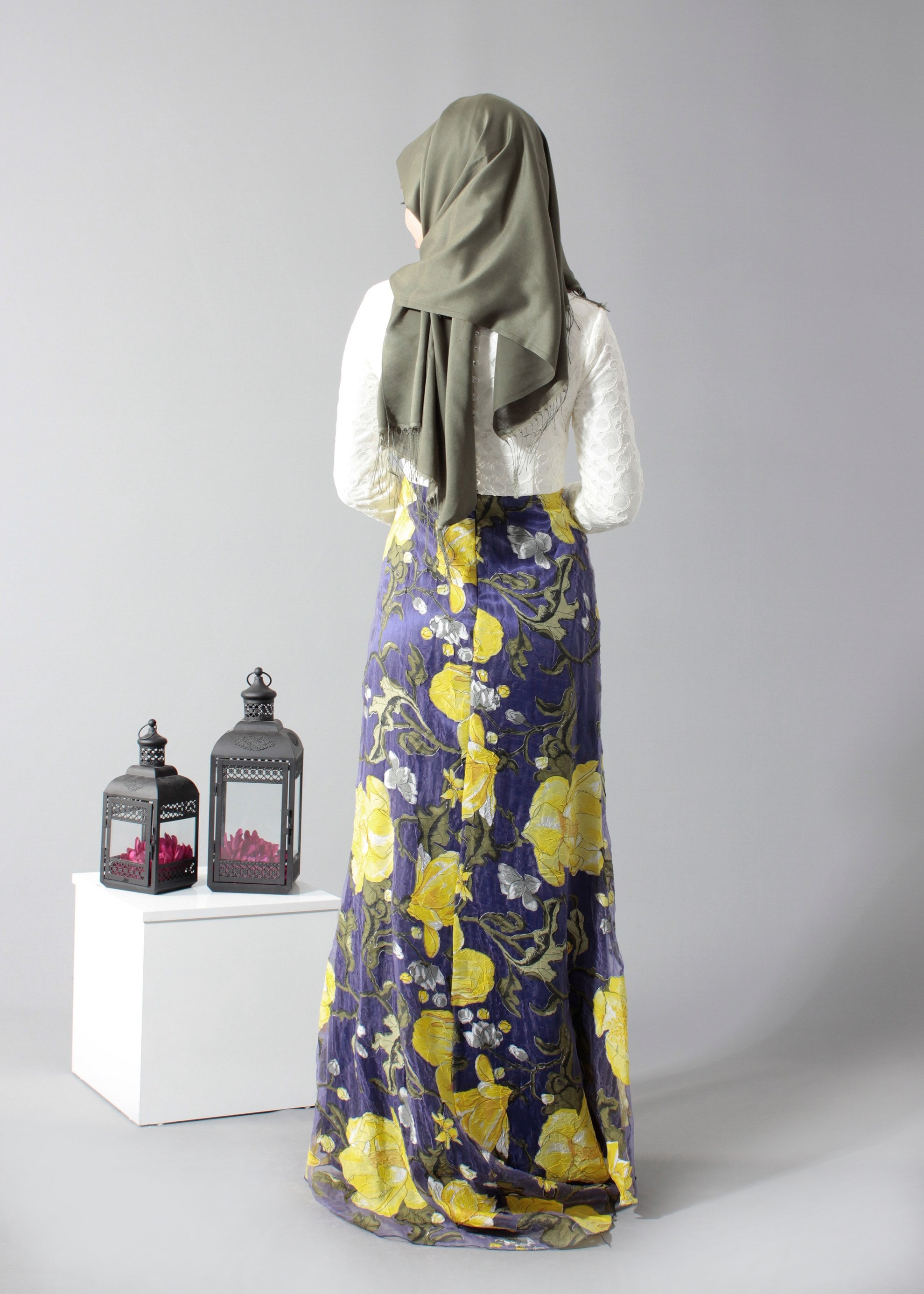 Tesettür giyim SARI ÇİÇEK DESENLİ BİSİKLET YAKA ABİYE ELBİSE 5225