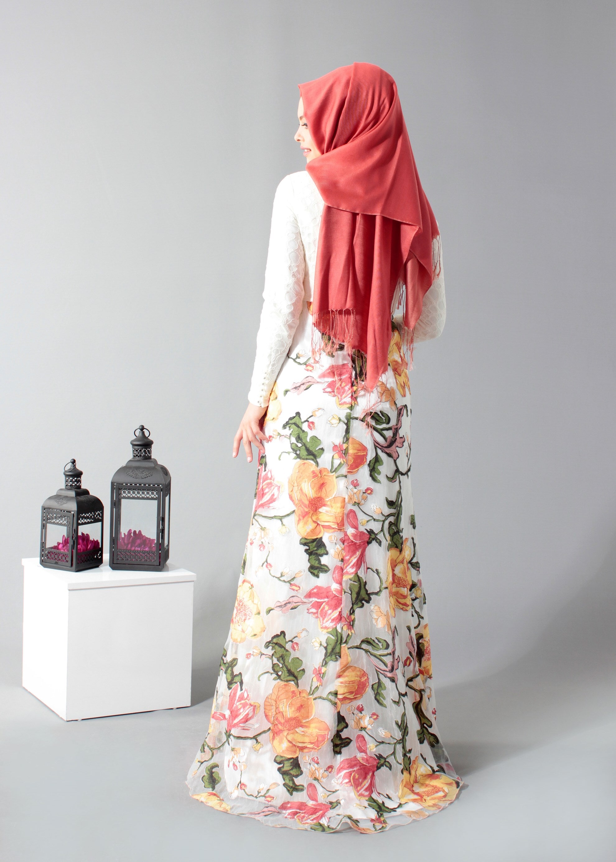 Tesettür giyim TURUNCU ÇİÇEK DESENLİ BİSİKLET YAKA ABİYE ELBİSE 5225