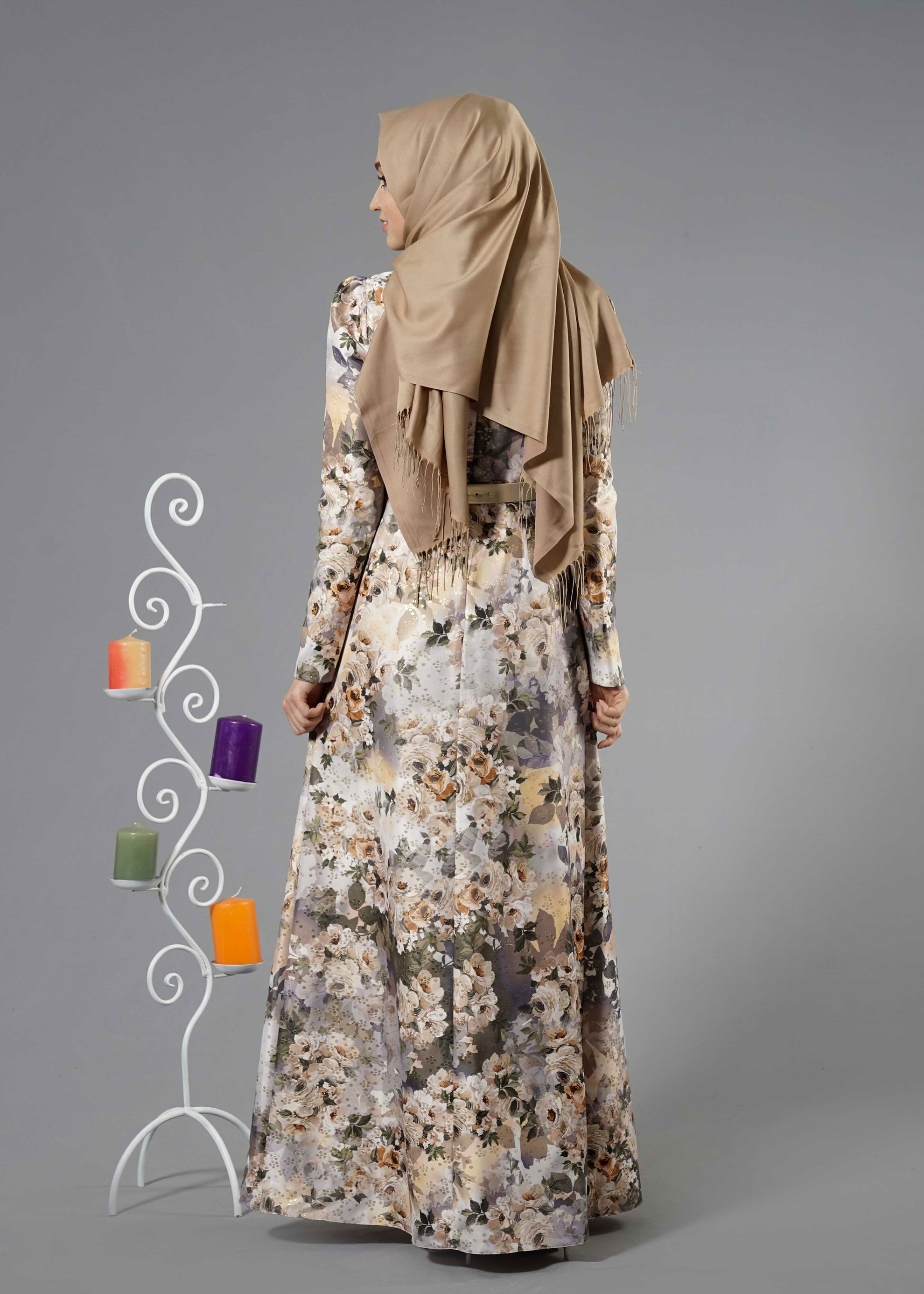 Tesettür giyim ALTIN ÇİÇEK DESENLİ KEMERLİ ABİYE ELBİSE 5234 