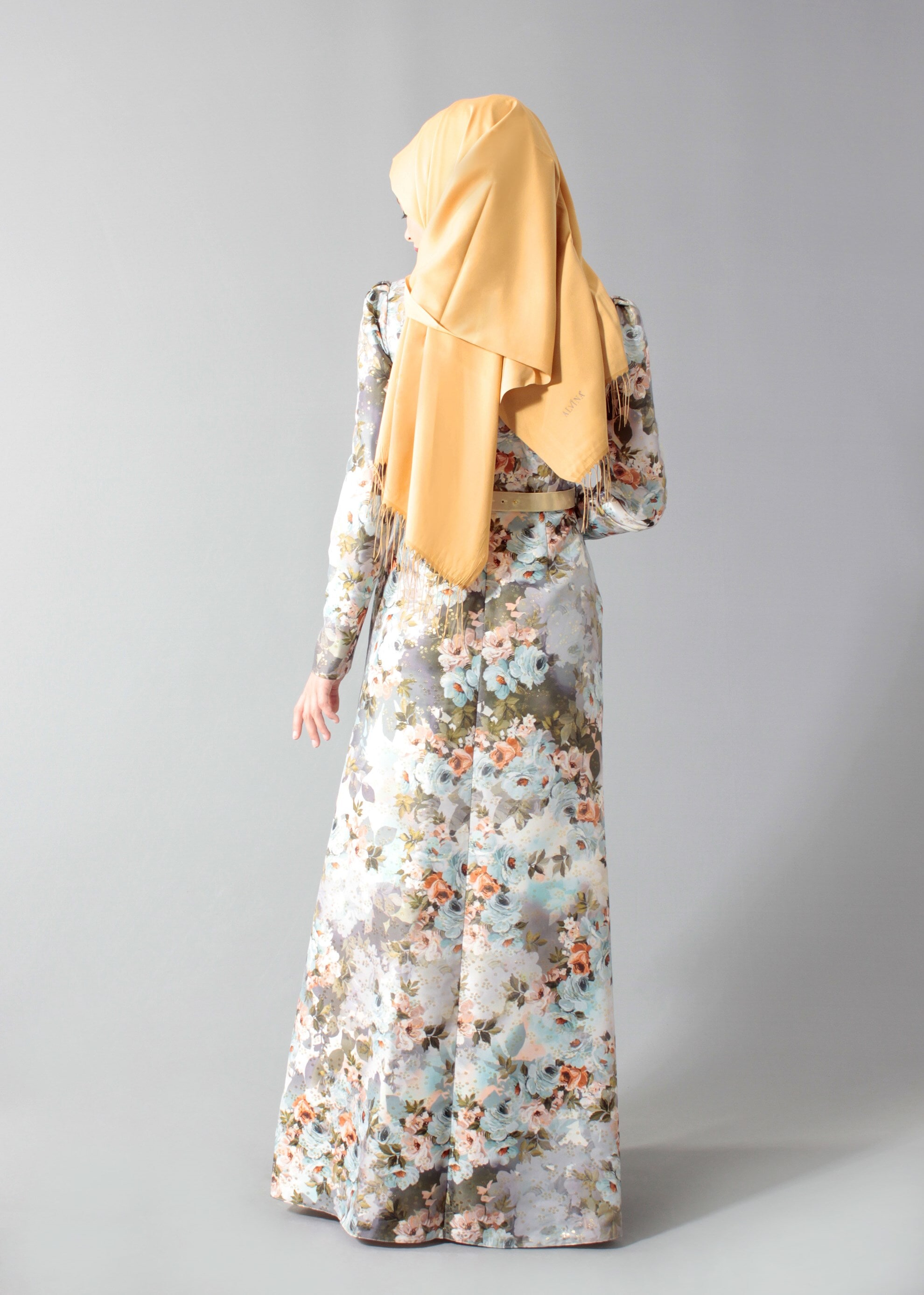 Tesettür giyim MAVİ ÇİÇEK DESENLİ KEMERLİ ABİYE ELBİSE 5234 