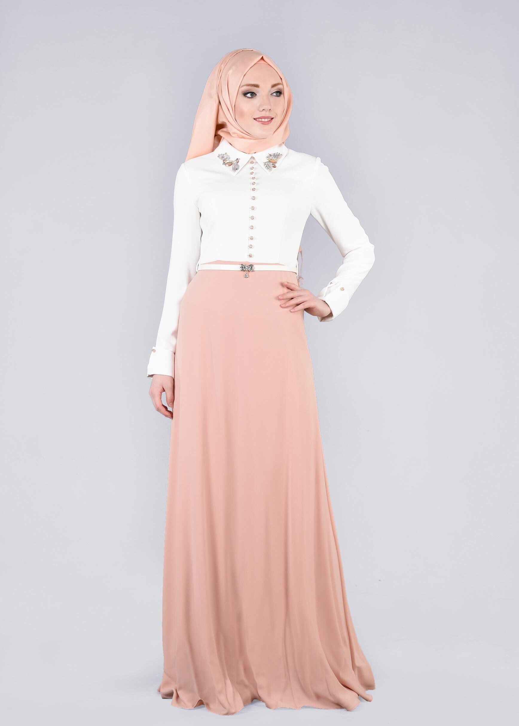 Tesettür giyim PUDRA YAKASI TAŞ İŞLEMELİ ABİYE ELBİSE 5238
