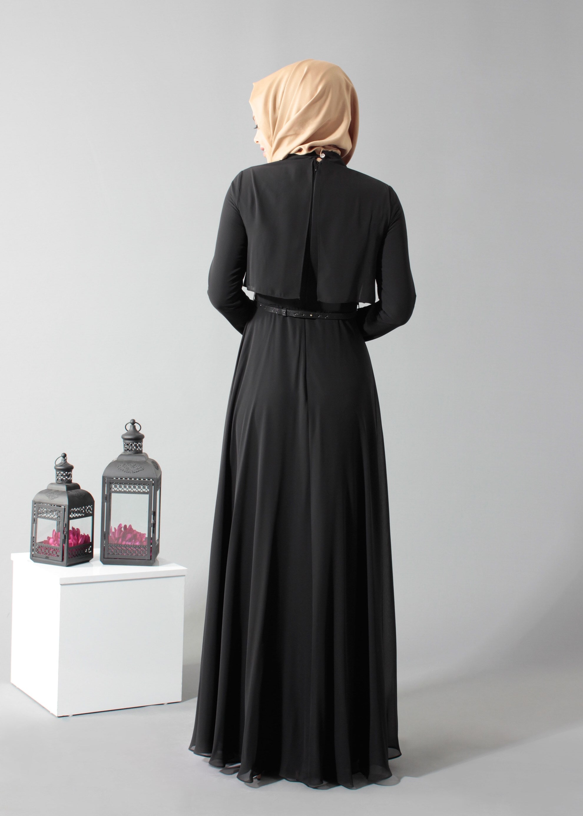 Tesettür giyim SİYAH TAŞ İŞLEME DETAYLI ŞİFON ABİYE ELBİSE 5240 