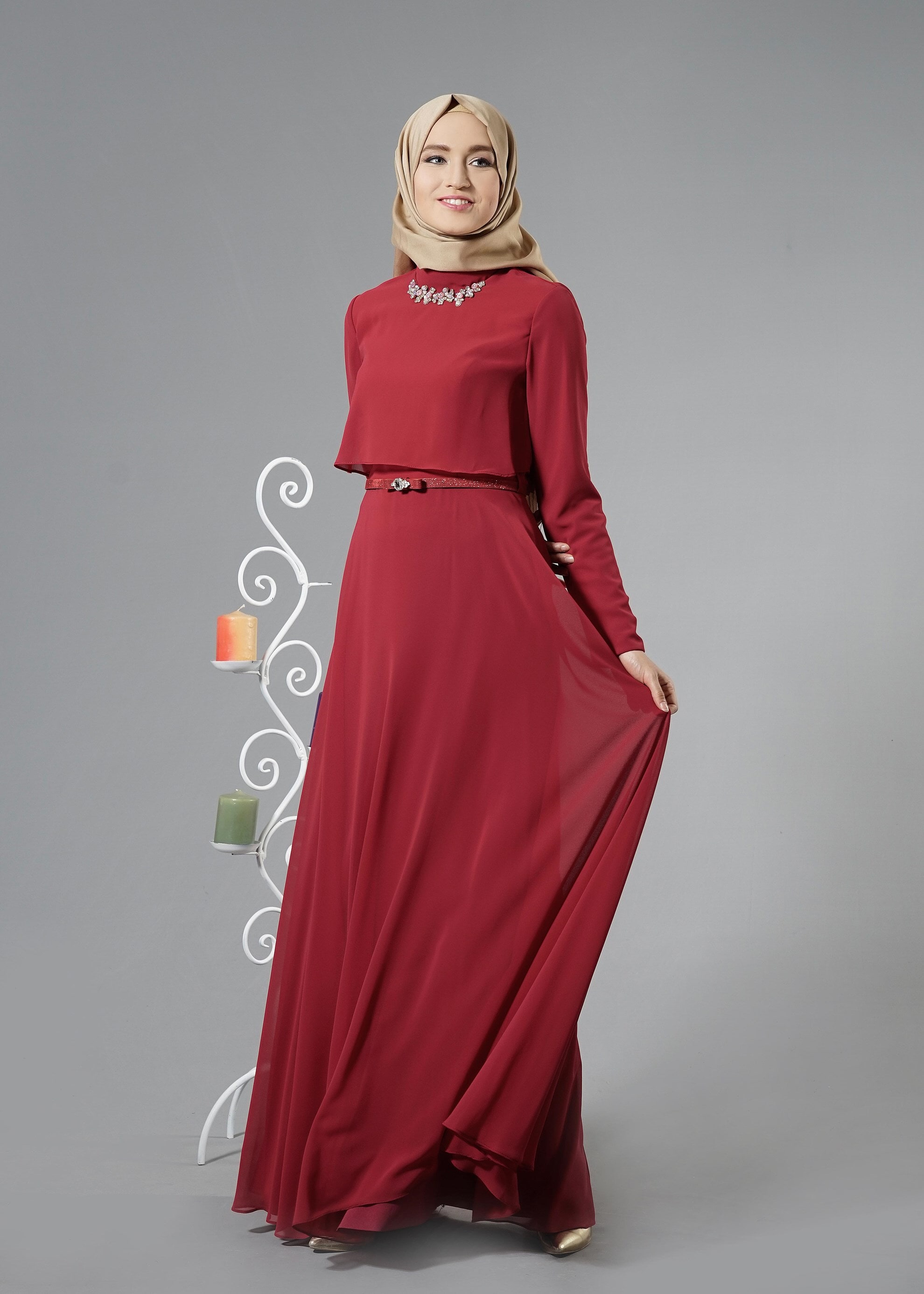 Tesettür giyim BORDO TAŞ İŞLEME DETAYLI ŞİFON ABİYE ELBİSE 5240 
