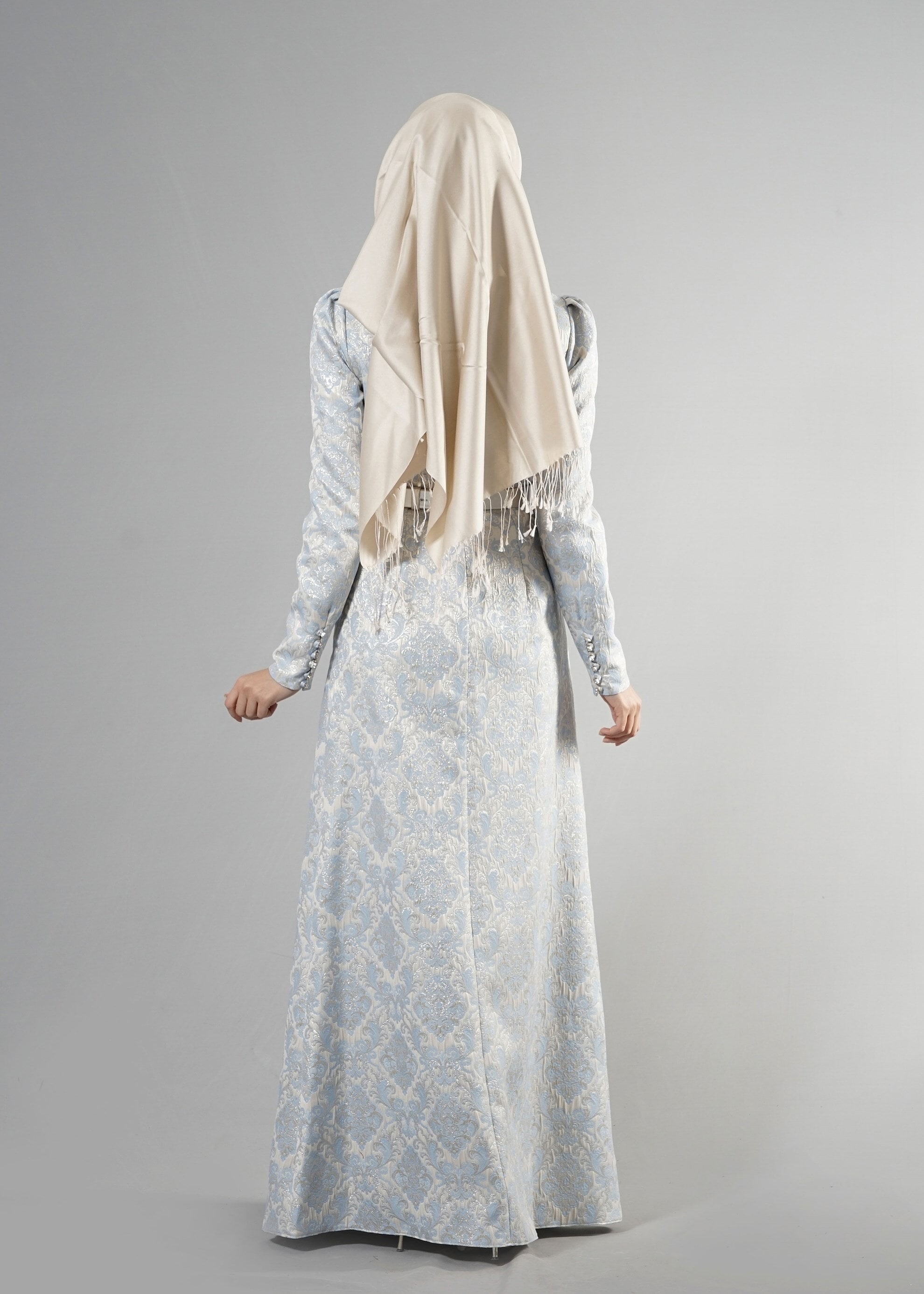 Tesettür giyim MAVİ DESENLİ MANŞETLERİ TAŞ DETAYLI ABİYE ELBİSE 5245