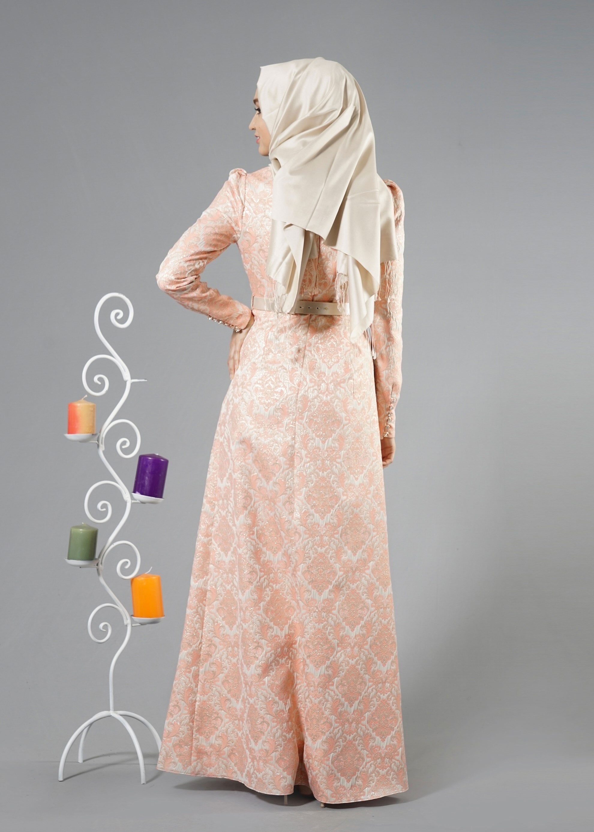 Tesettür giyim PUDRA DESENLİ MANŞETLERİ TAŞ DETAYLI ABİYE ELBİSE 5245