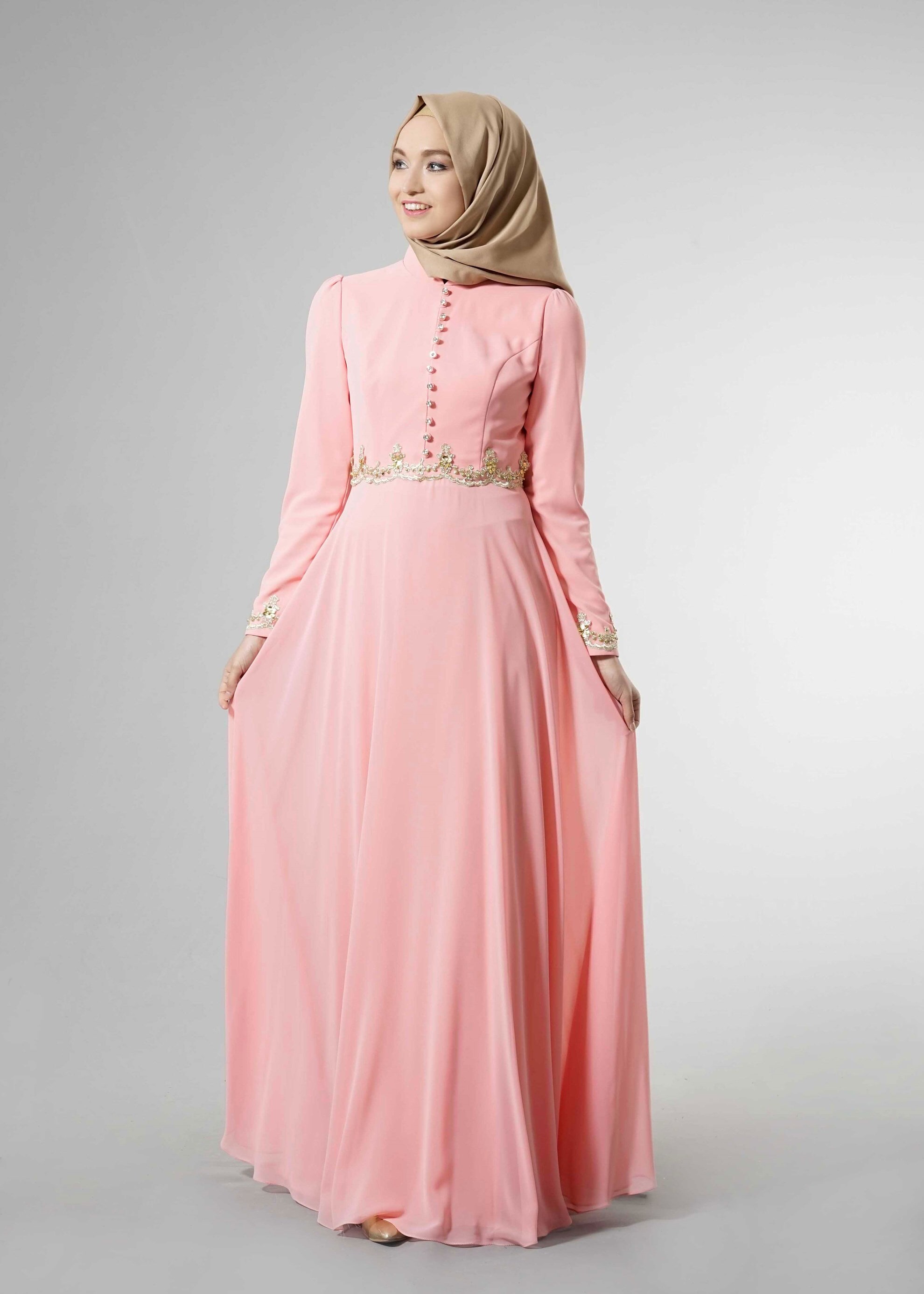 Tesettür giyim PUDRA TAŞ İŞLEME DETAYLI ŞİFON ABİYE ELBİSE 5250