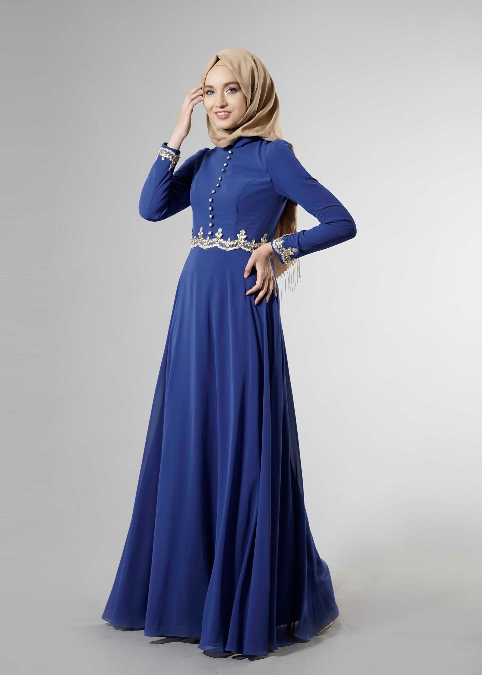 Tesettür giyim MAVİ TAŞ İŞLEME DETAYLI ŞİFON ABİYE ELBİSE 5250
