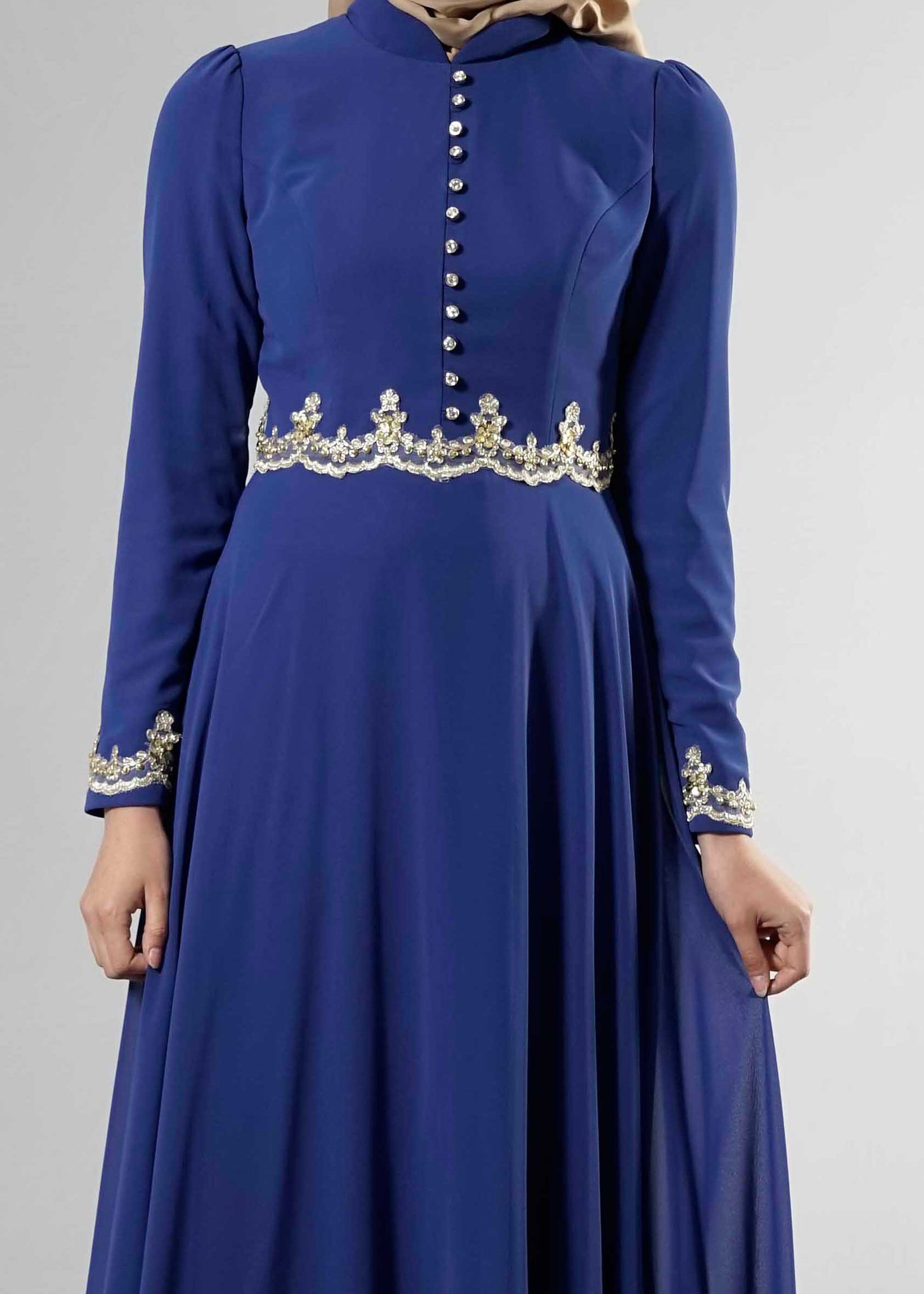Tesettür giyim MAVİ TAŞ İŞLEME DETAYLI ŞİFON ABİYE ELBİSE 5250