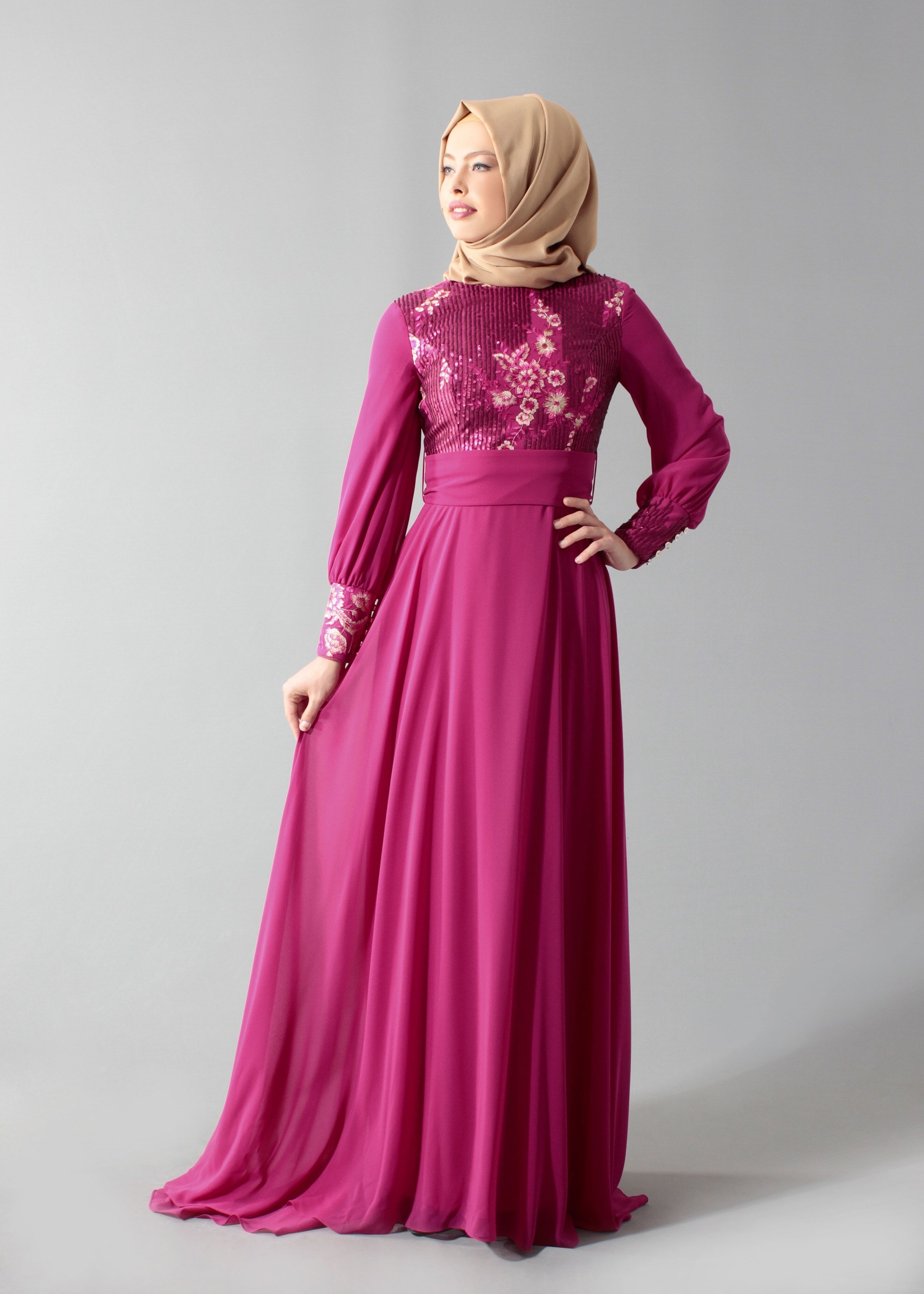 Tesettür giyim FUŞYA PUL PAYETLİ NAKIŞLI ABİYE ELBİSE 5252