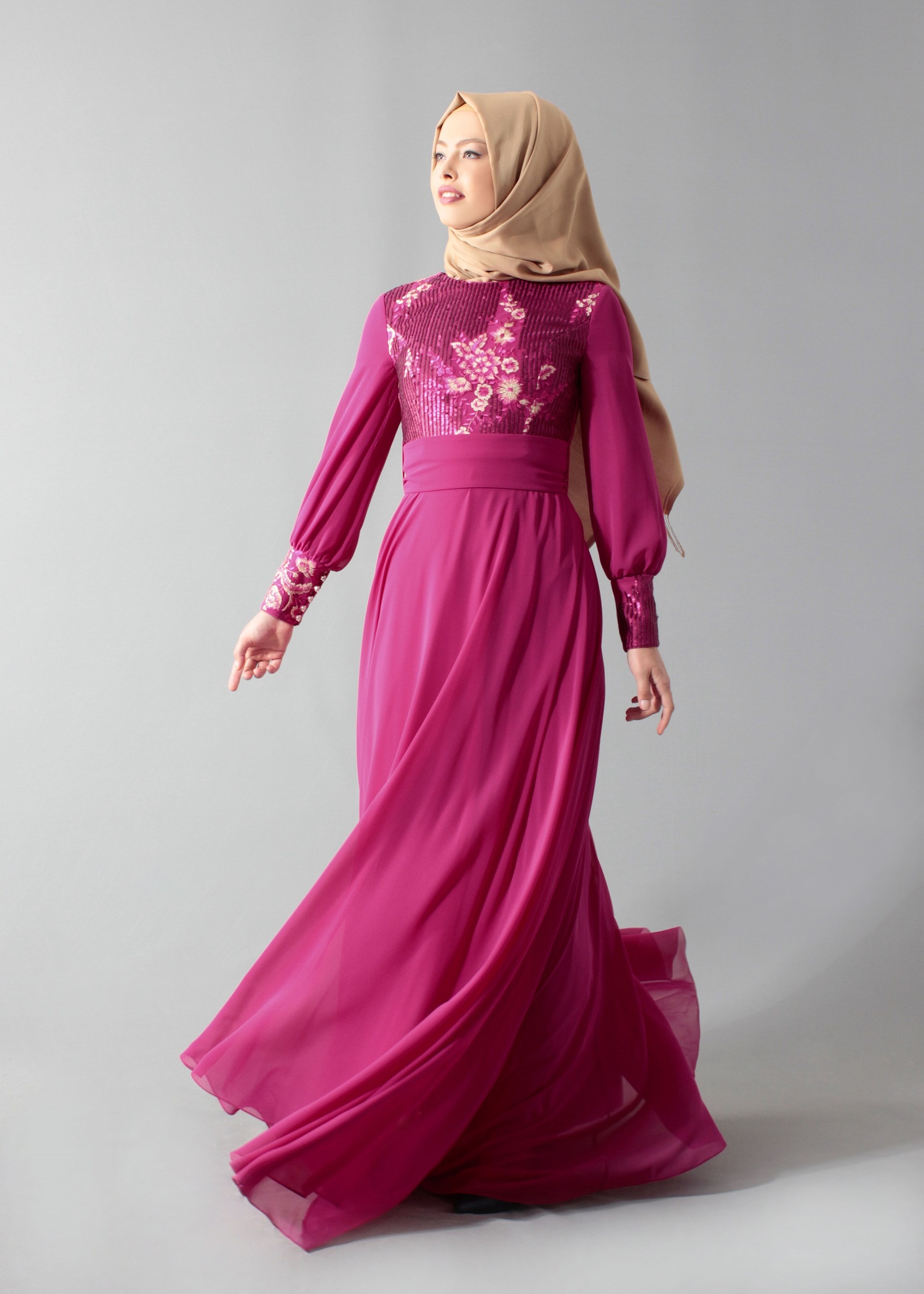 Tesettür giyim FUŞYA PUL PAYETLİ NAKIŞLI ABİYE ELBİSE 5252