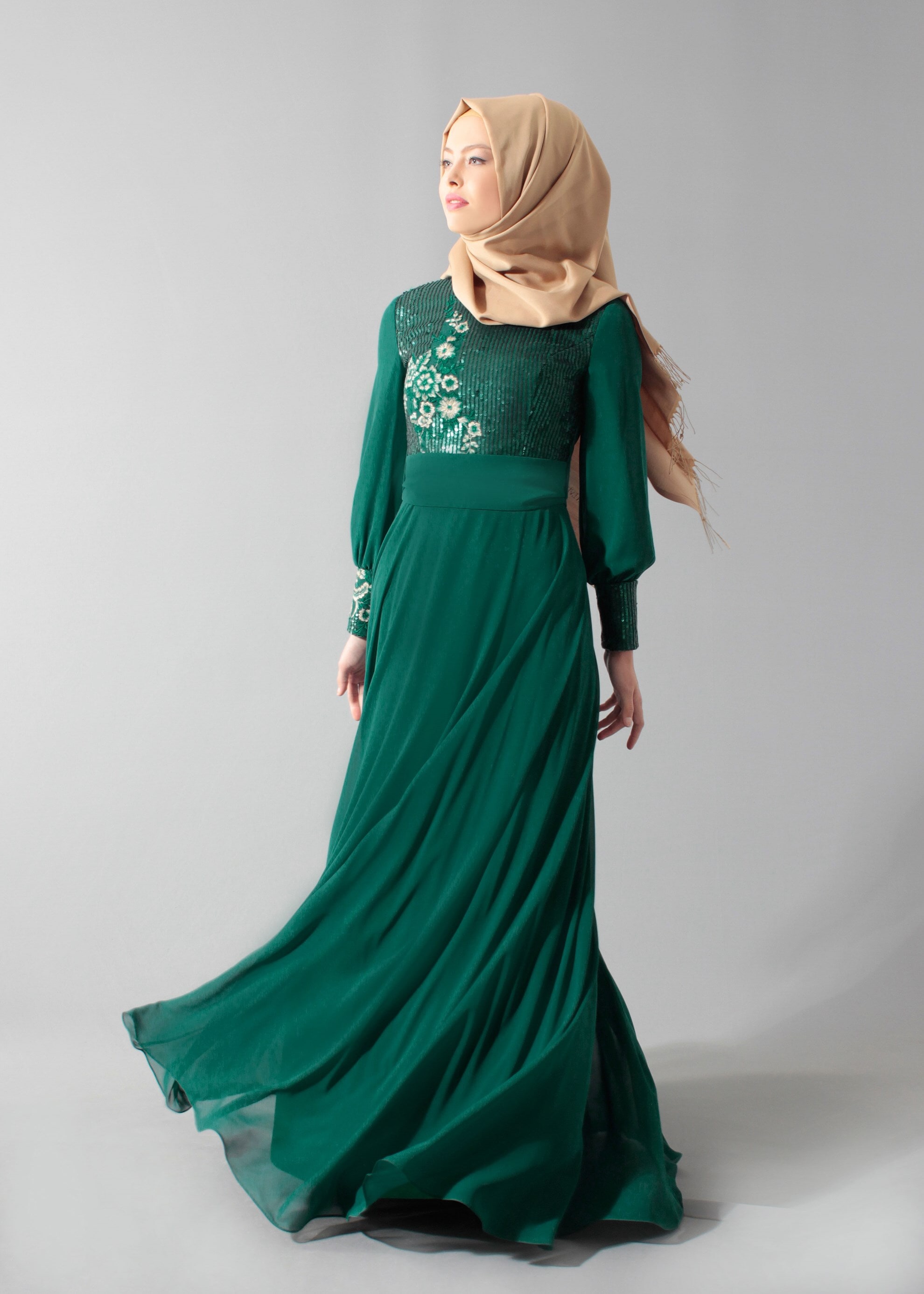 Tesettür giyim YEŞİL PUL PAYETLİ NAKIŞLI ABİYE ELBİSE 5252