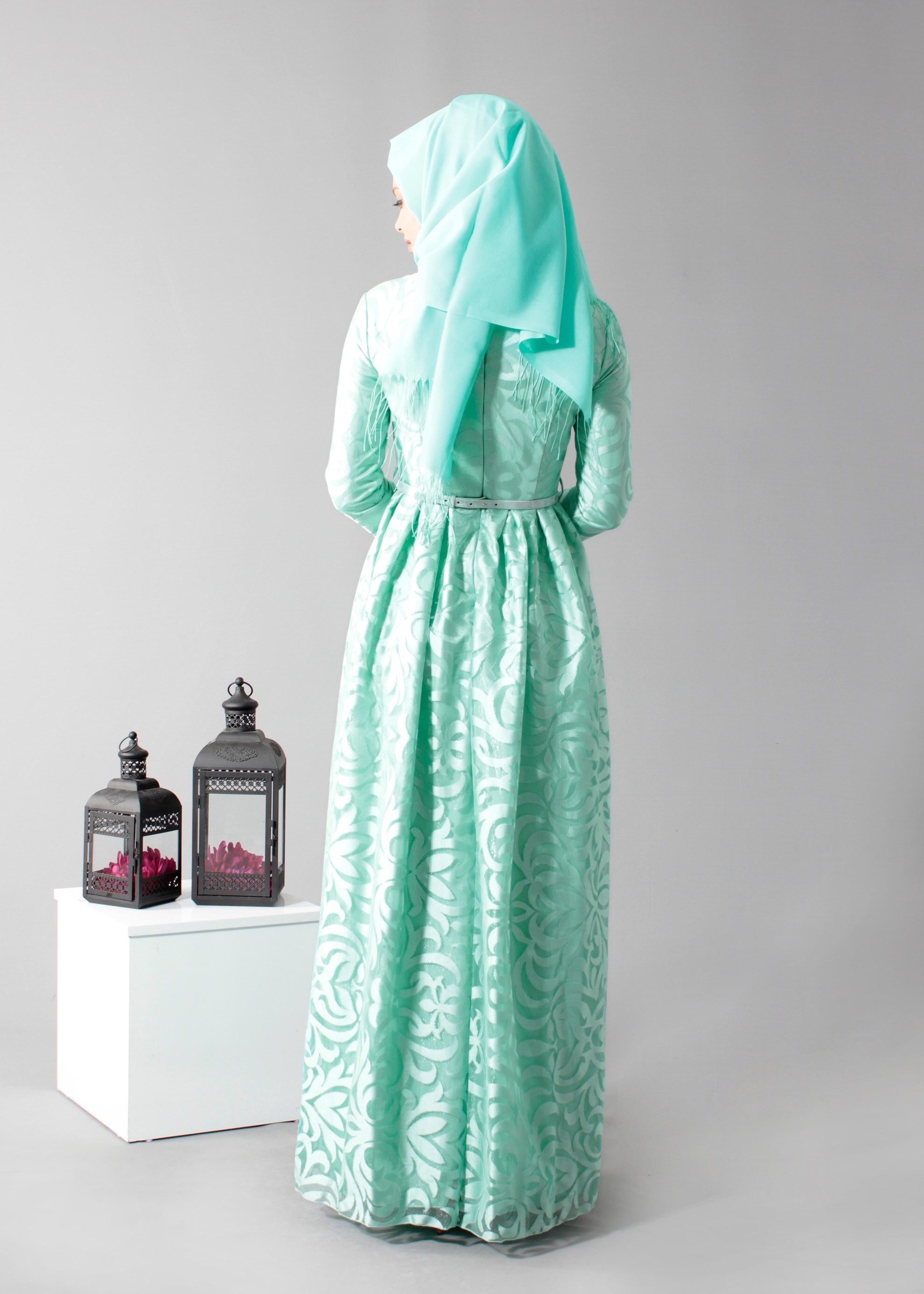 Tesettür giyim MAVİ DESENLİ PİLİSELİ ABİYE ELBİSE 5254