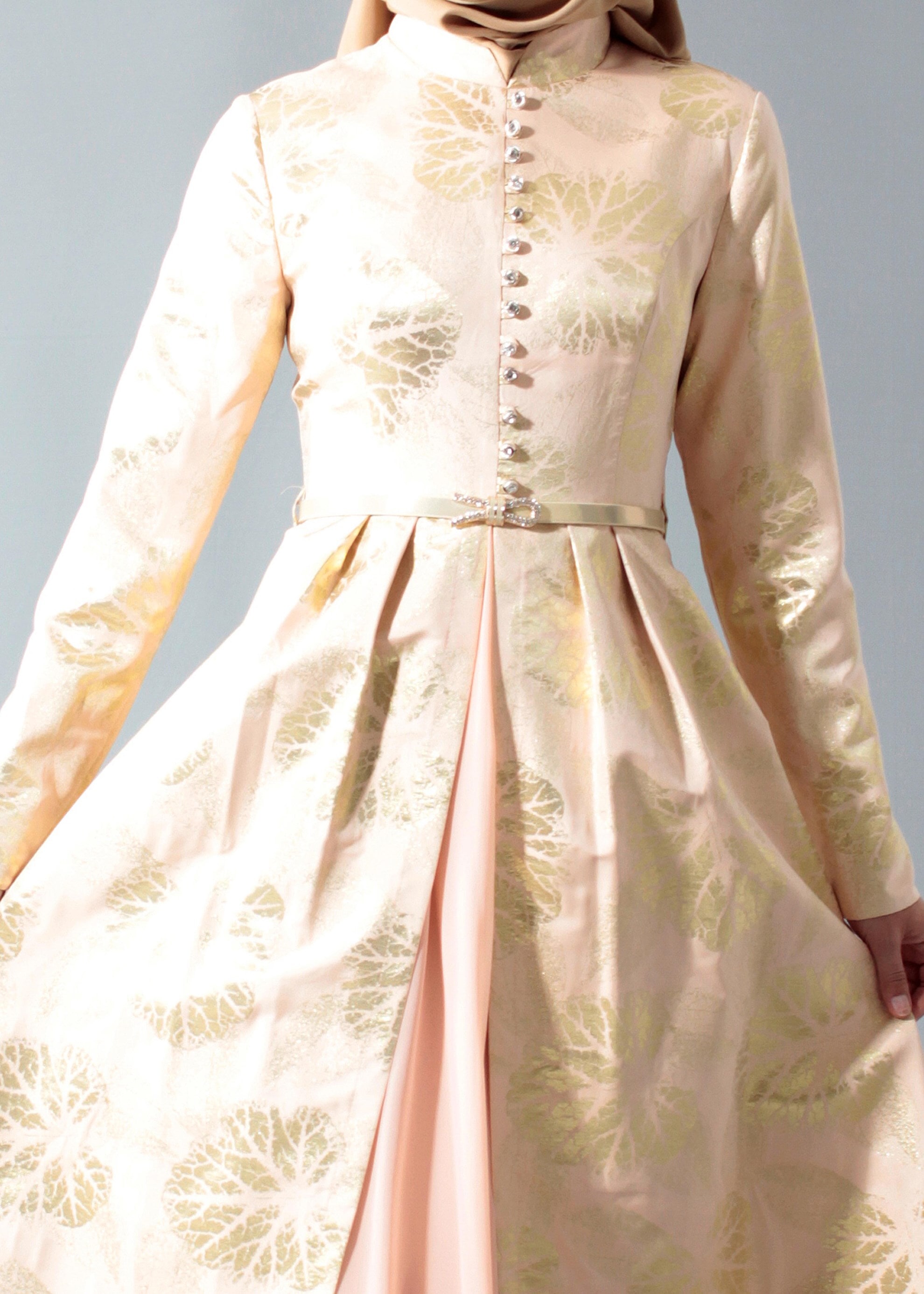 Tesettür giyim PUDRA DESENLİ TAŞ DETAYLI ABİYE ELBİSE 5284