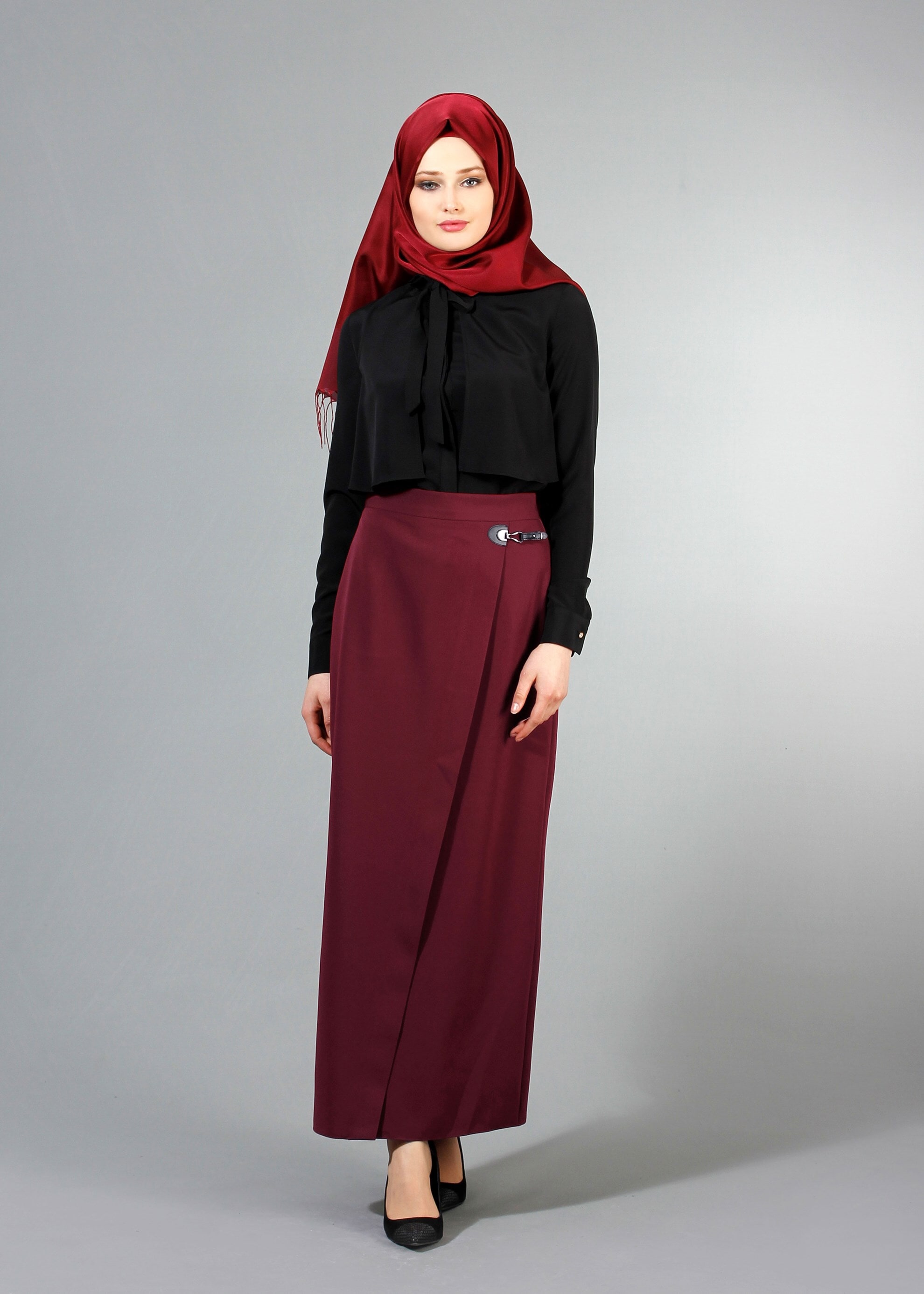 Tesettür giyim SİYAH BAĞLAMA DETAYLI BLUZ 4237