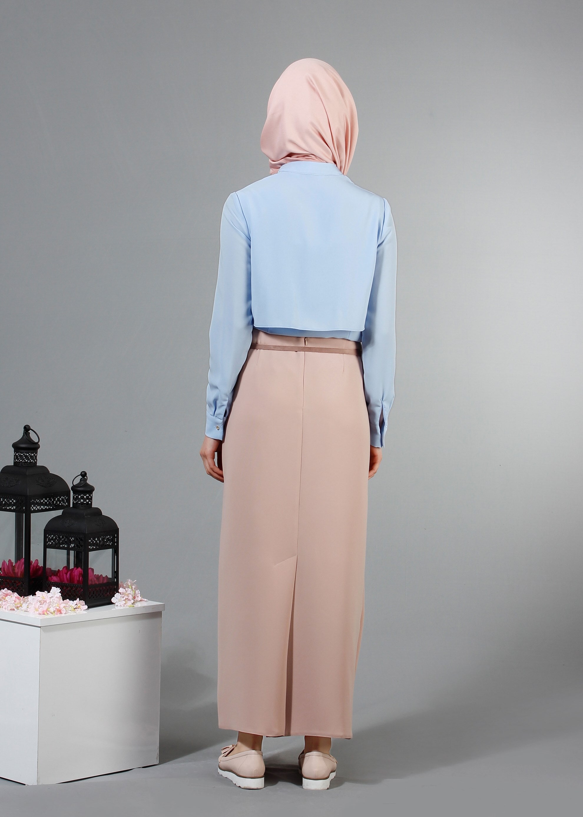 Tesettür giyim MAVİ BAĞLAMA DETAYLI BLUZ 4237