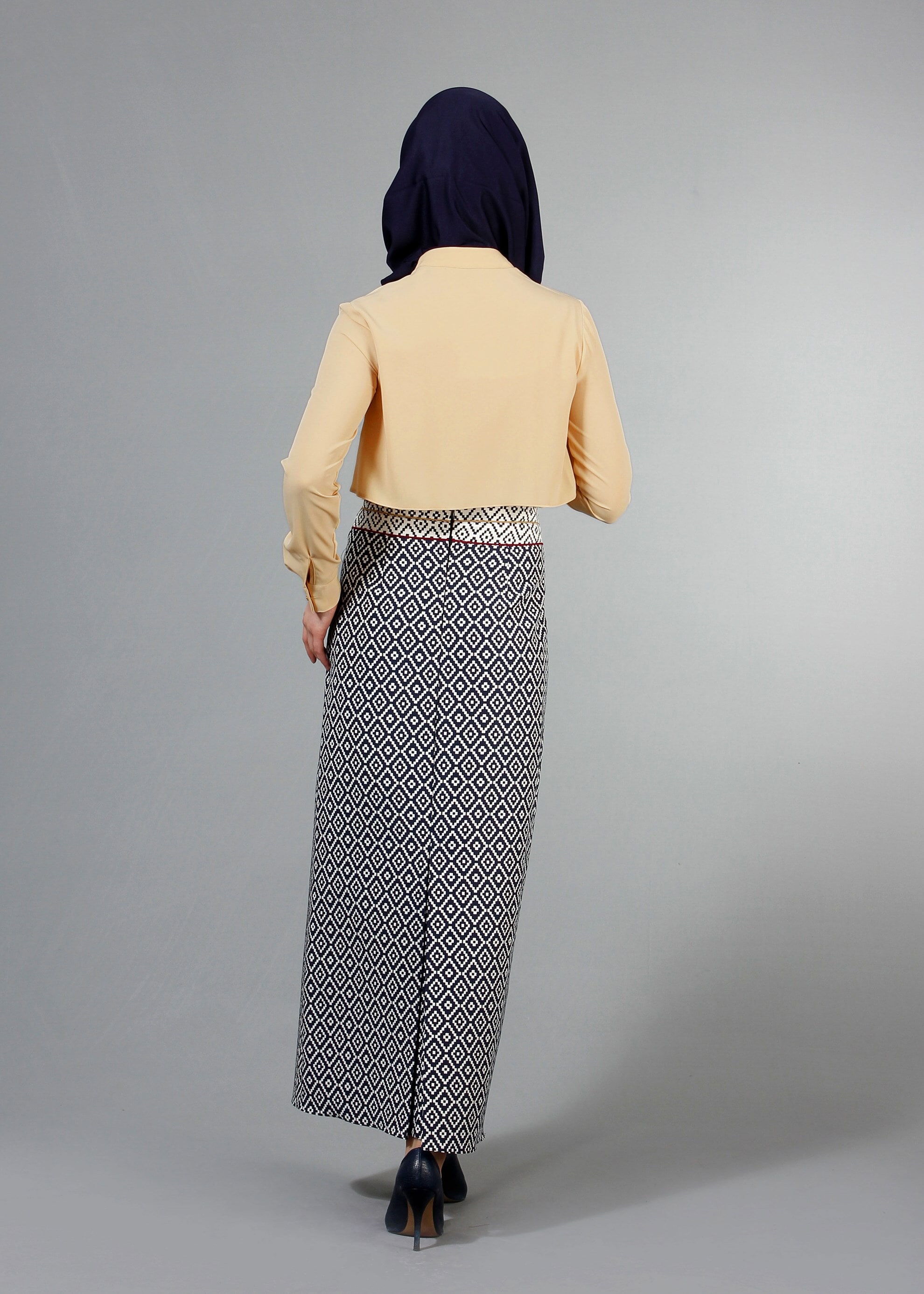 Tesettür giyim SARI BAĞLAMA DETAYLI BLUZ 4237