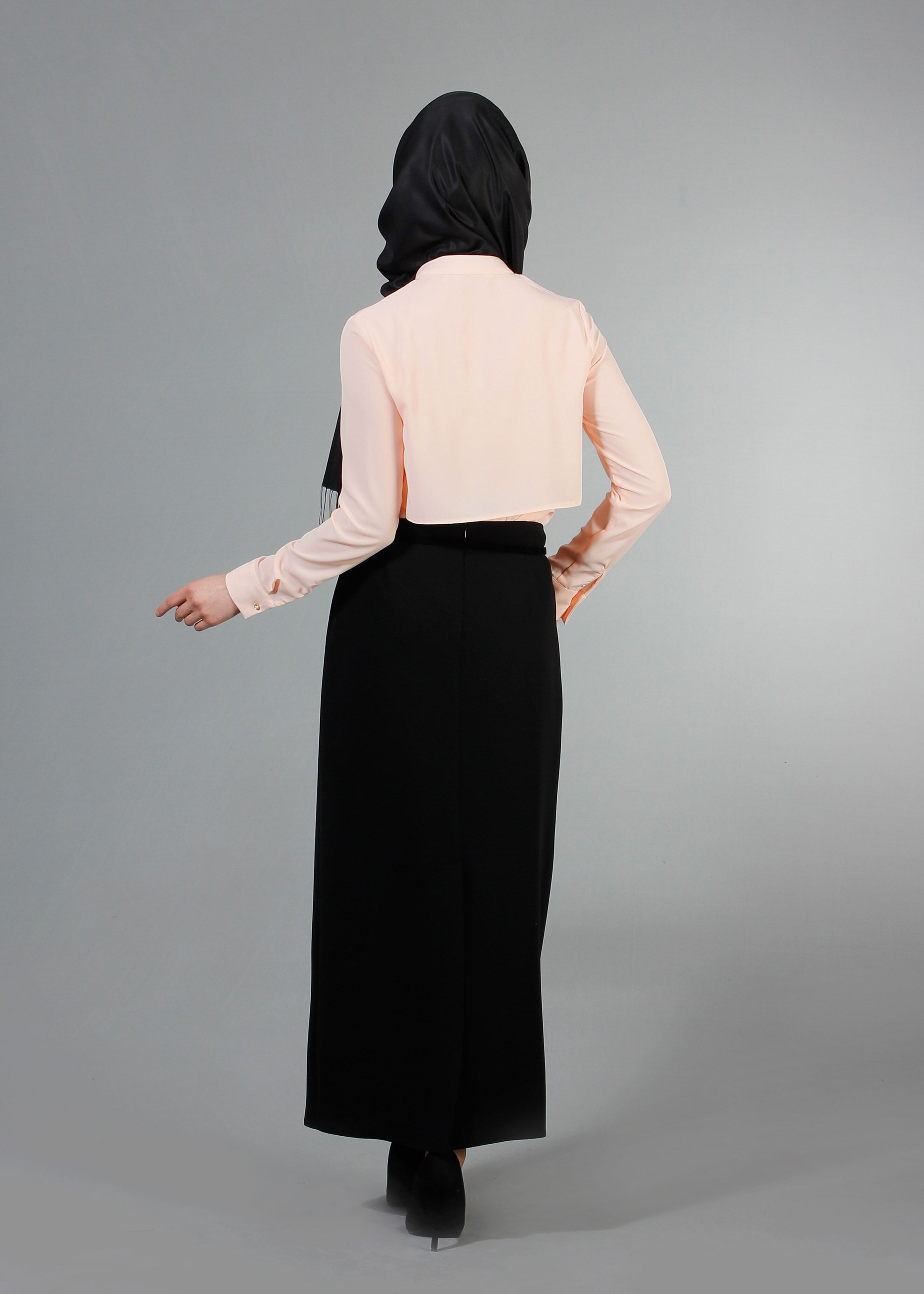 Tesettür giyim PUDRA BAĞLAMA DETAYLI BLUZ 4237