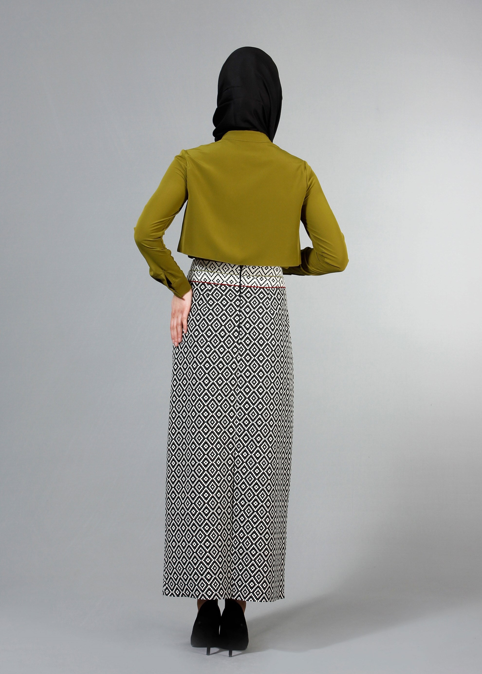 Tesettür giyim YEŞİL BAĞLAMA DETAYLI BLUZ 4237